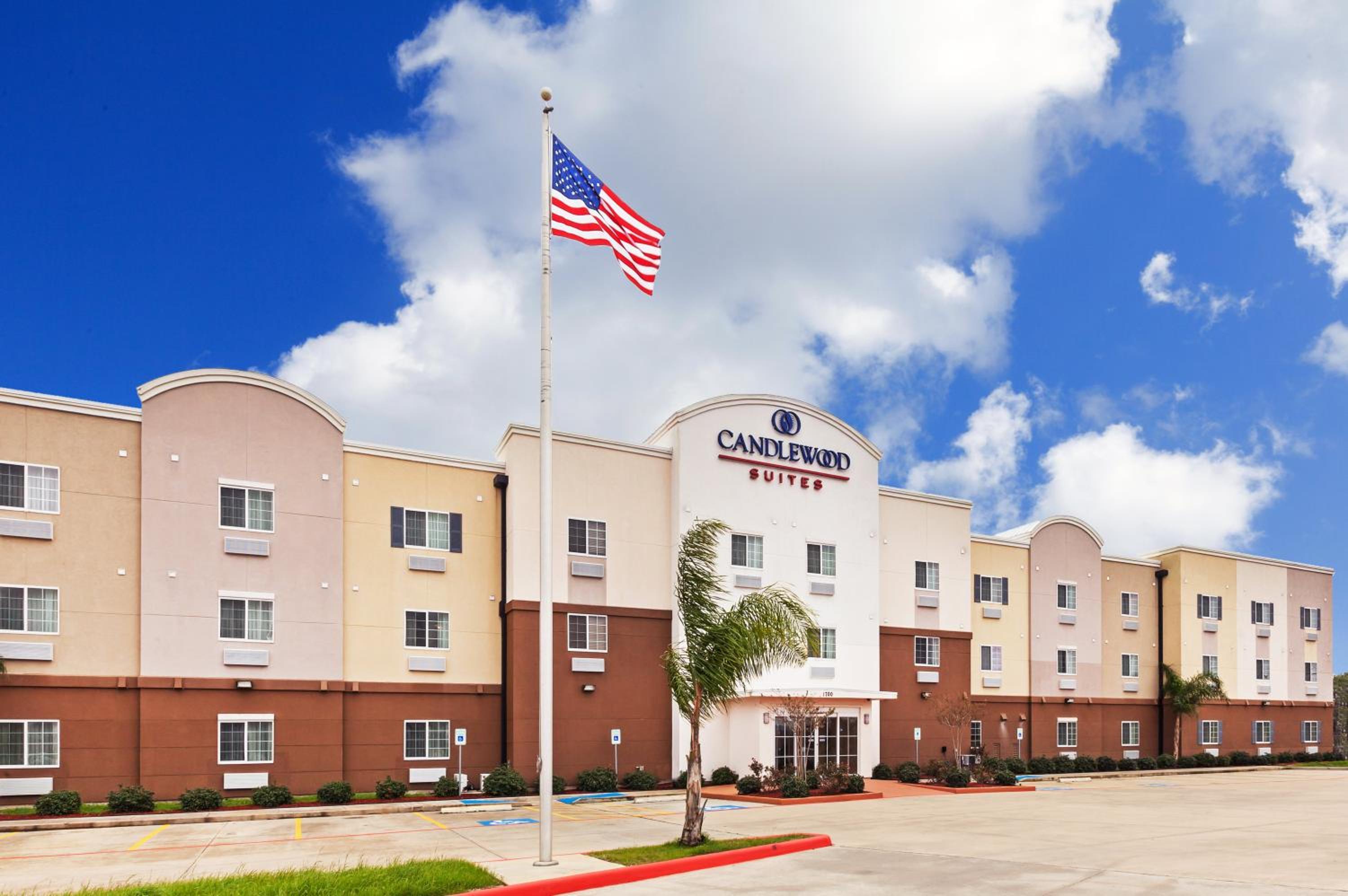 Hotel Candlewood Suites - Texas City, an IHG Hotel - Image 1