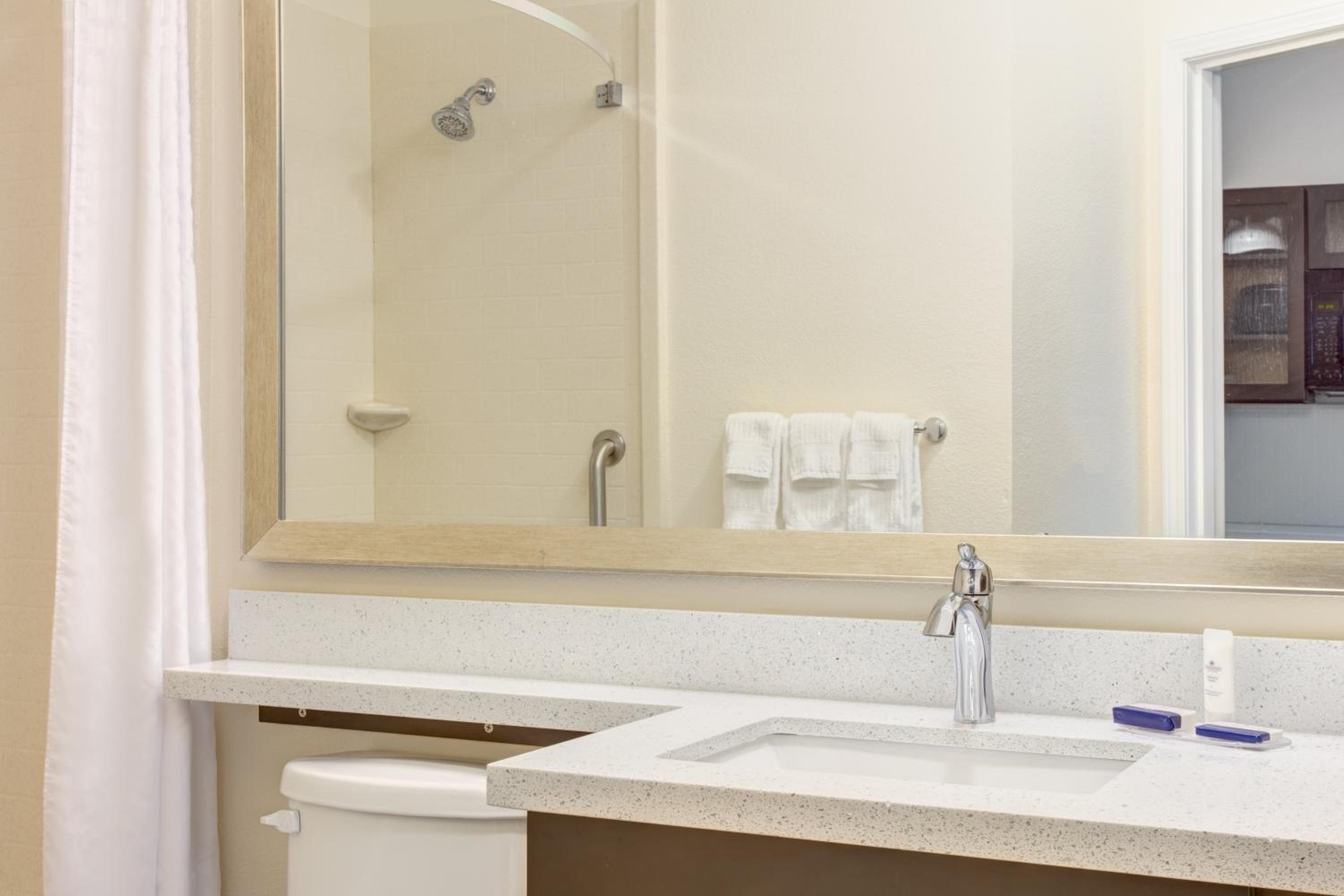 Candlewood Suites Cut Off - Galliano by IHG