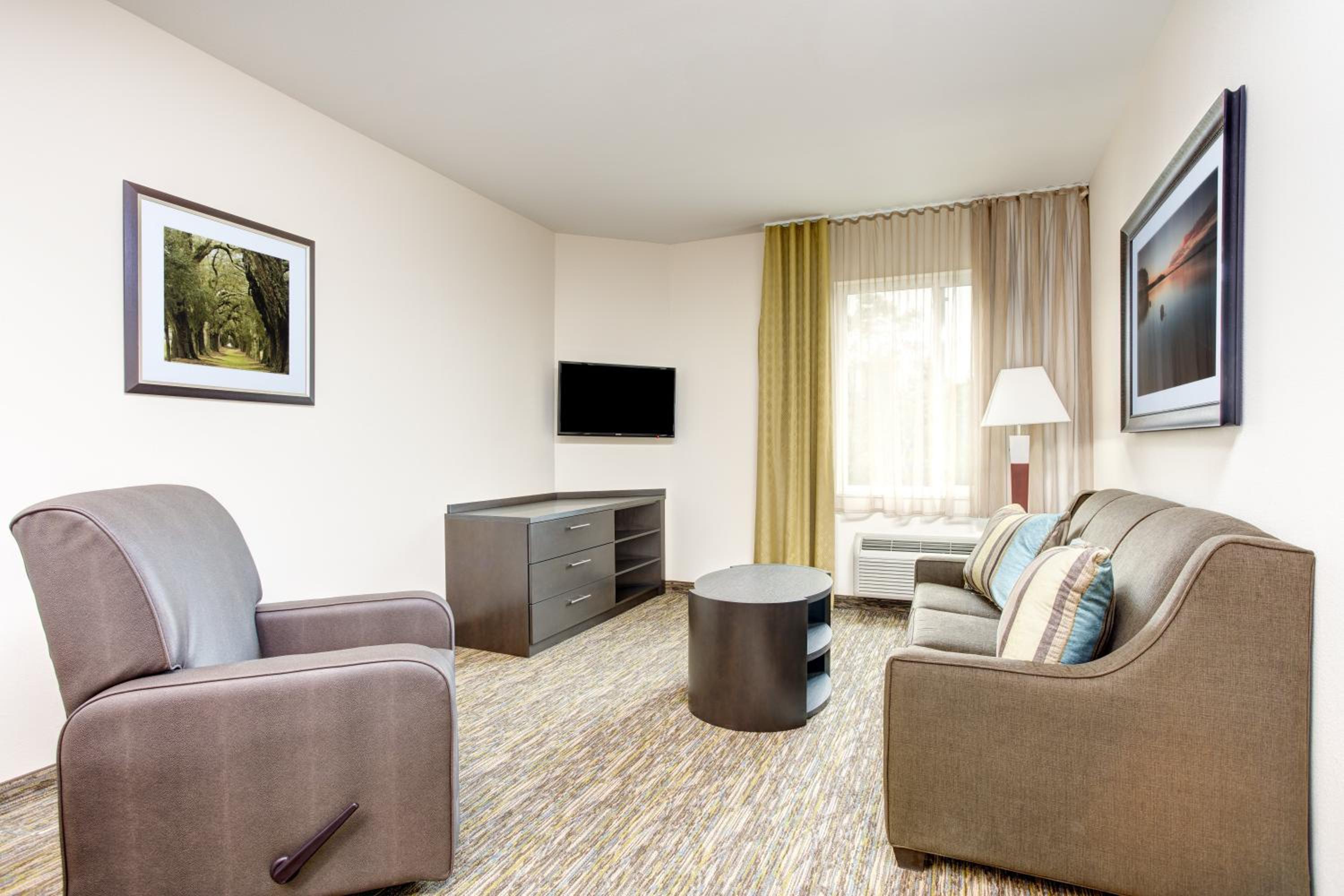 Candlewood Suites Cut Off - Galliano by IHG