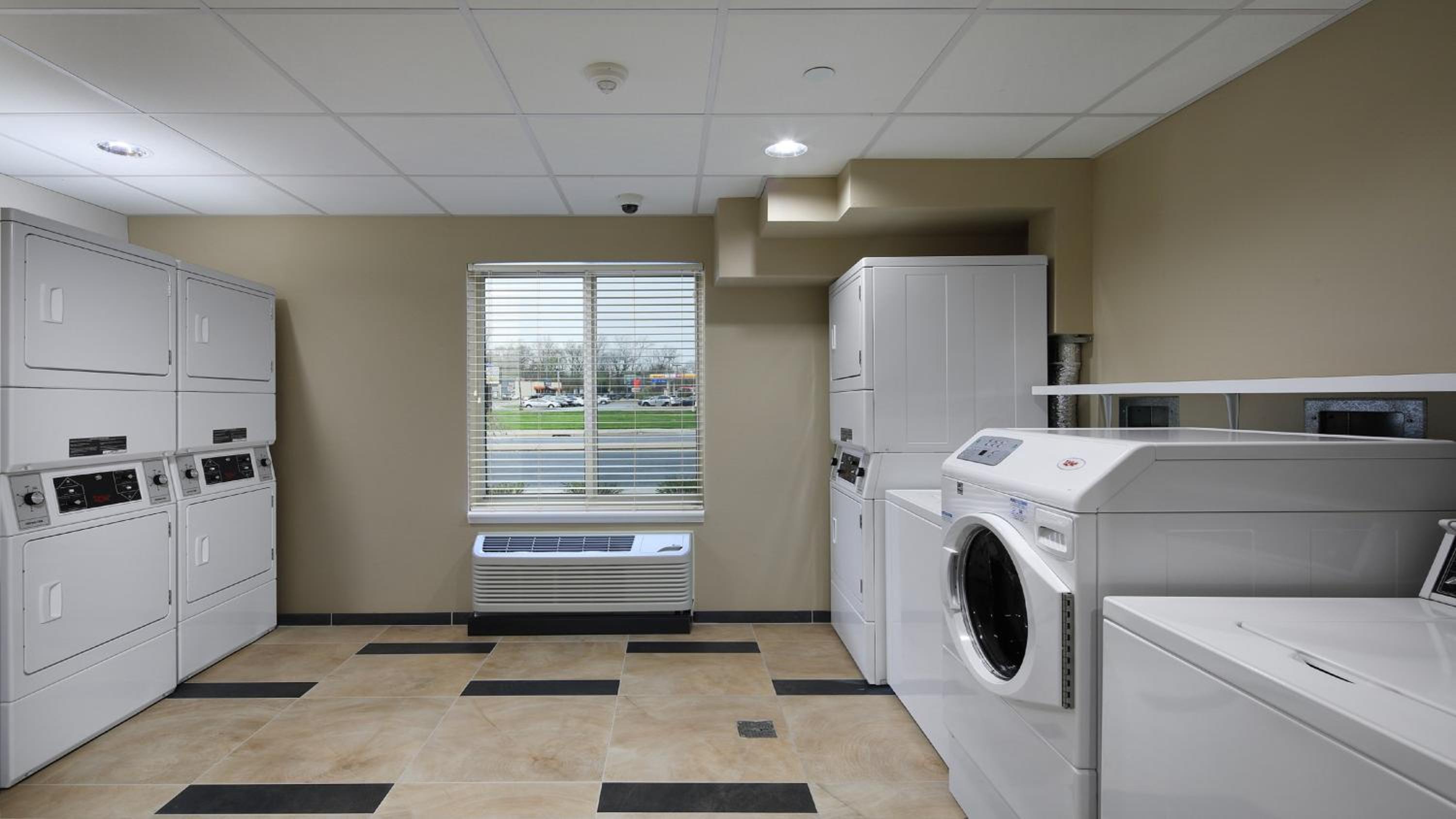 Newark Vacations - Candlewood Suites - Newark South - University Area, an IHG Hotel - Property Image 11