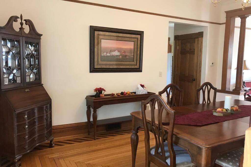 Dr Combackers Historic 1880s Home view 3