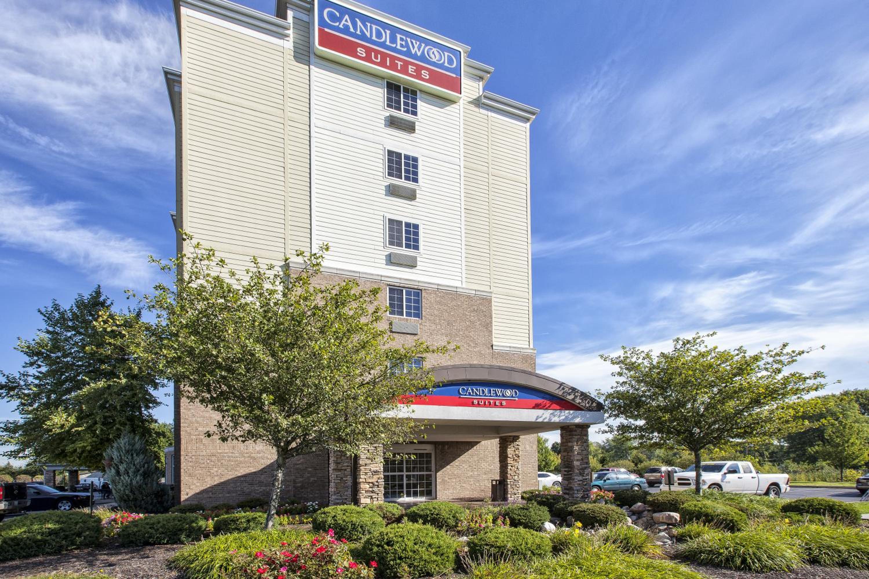 Hotel Candlewood Suites Indianapolis Airport, an IHG Hotel - Image 1
