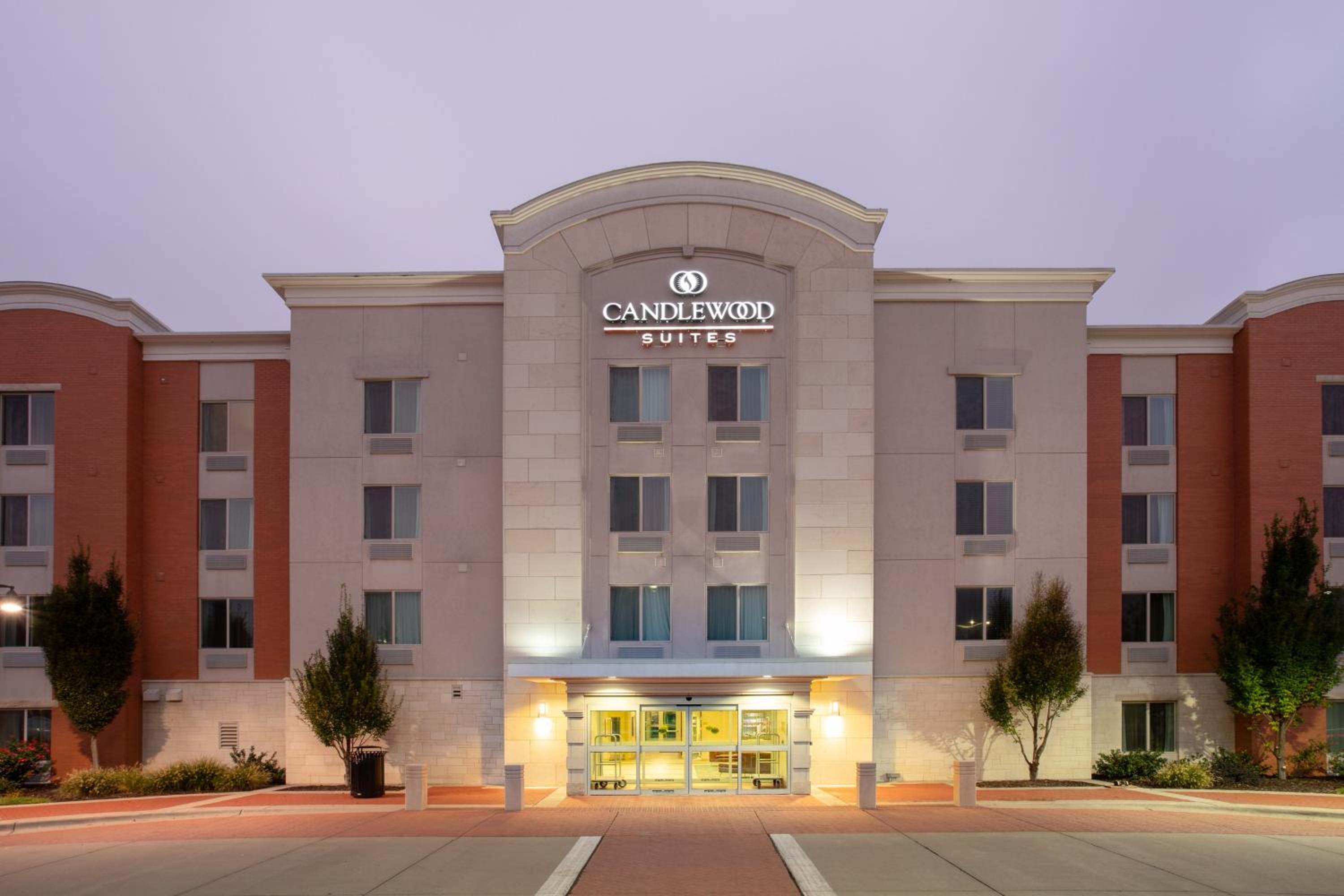 Hotel Candlewood Suites Manhattan, an IHG Hotel - Image 1