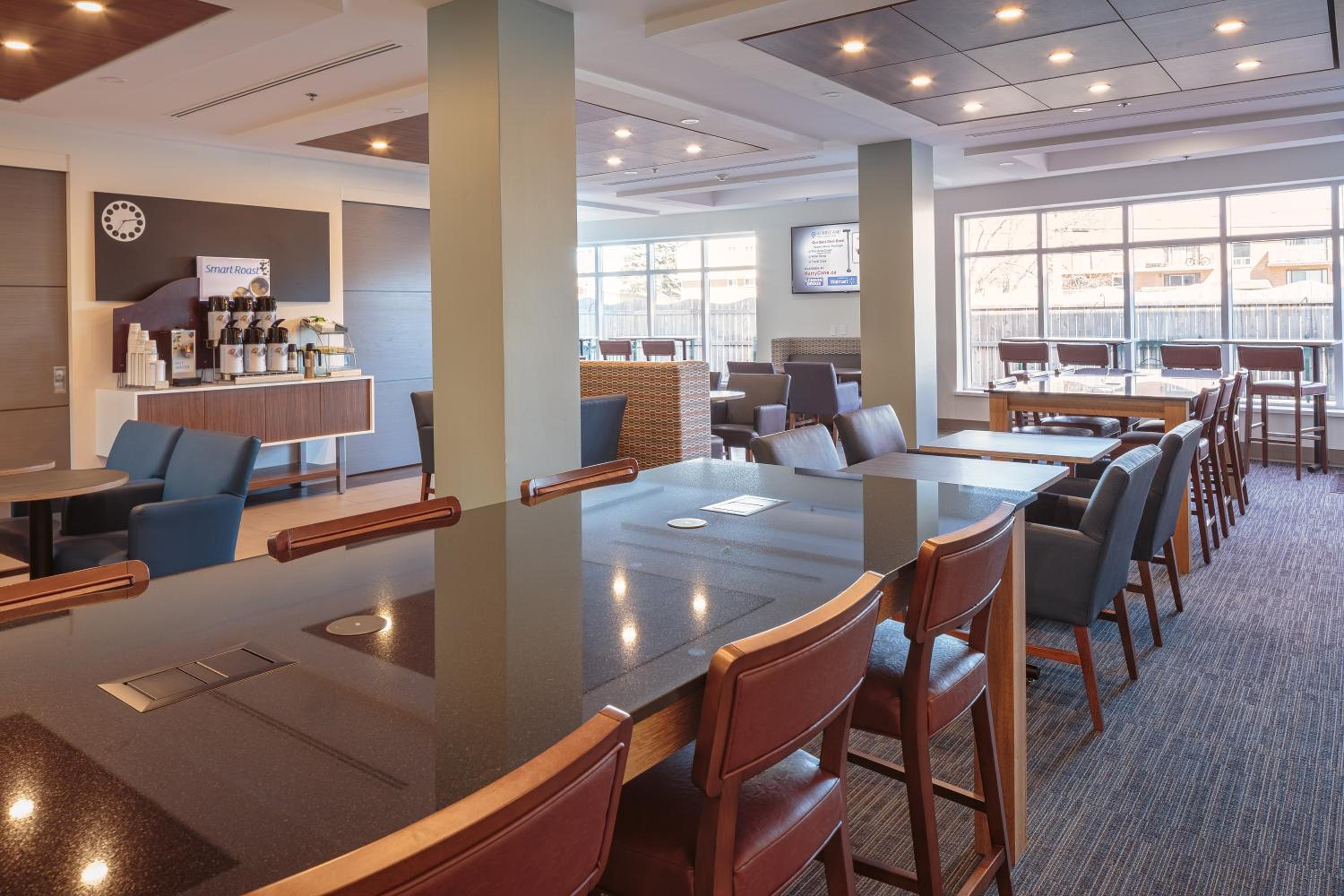 Belleville Vacations - Holiday Inn Express  Suites - Belleville, an IHG Hotel - Property Image 37