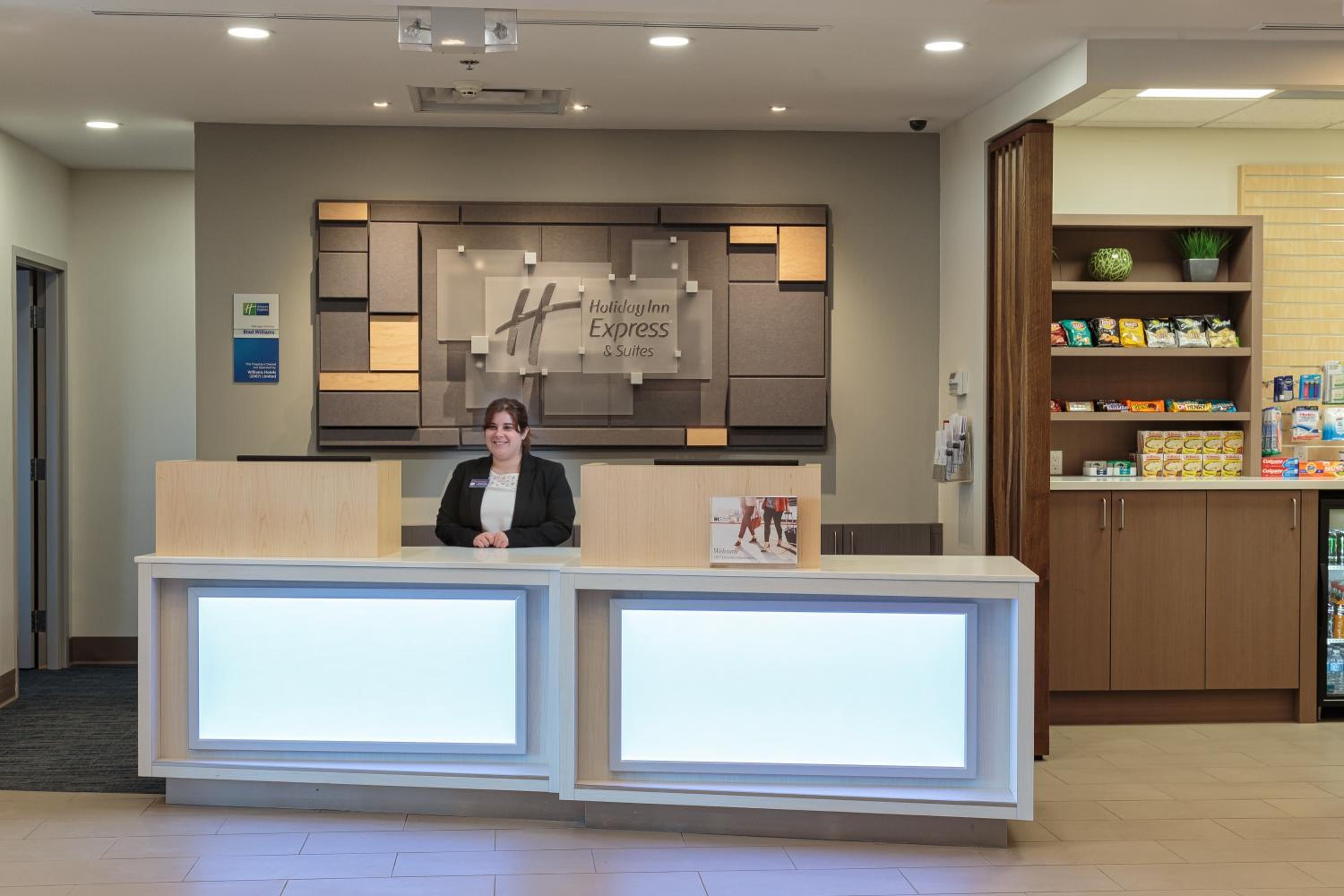 Belleville Vacations - Holiday Inn Express  Suites - Belleville, an IHG Hotel - Property Image 32