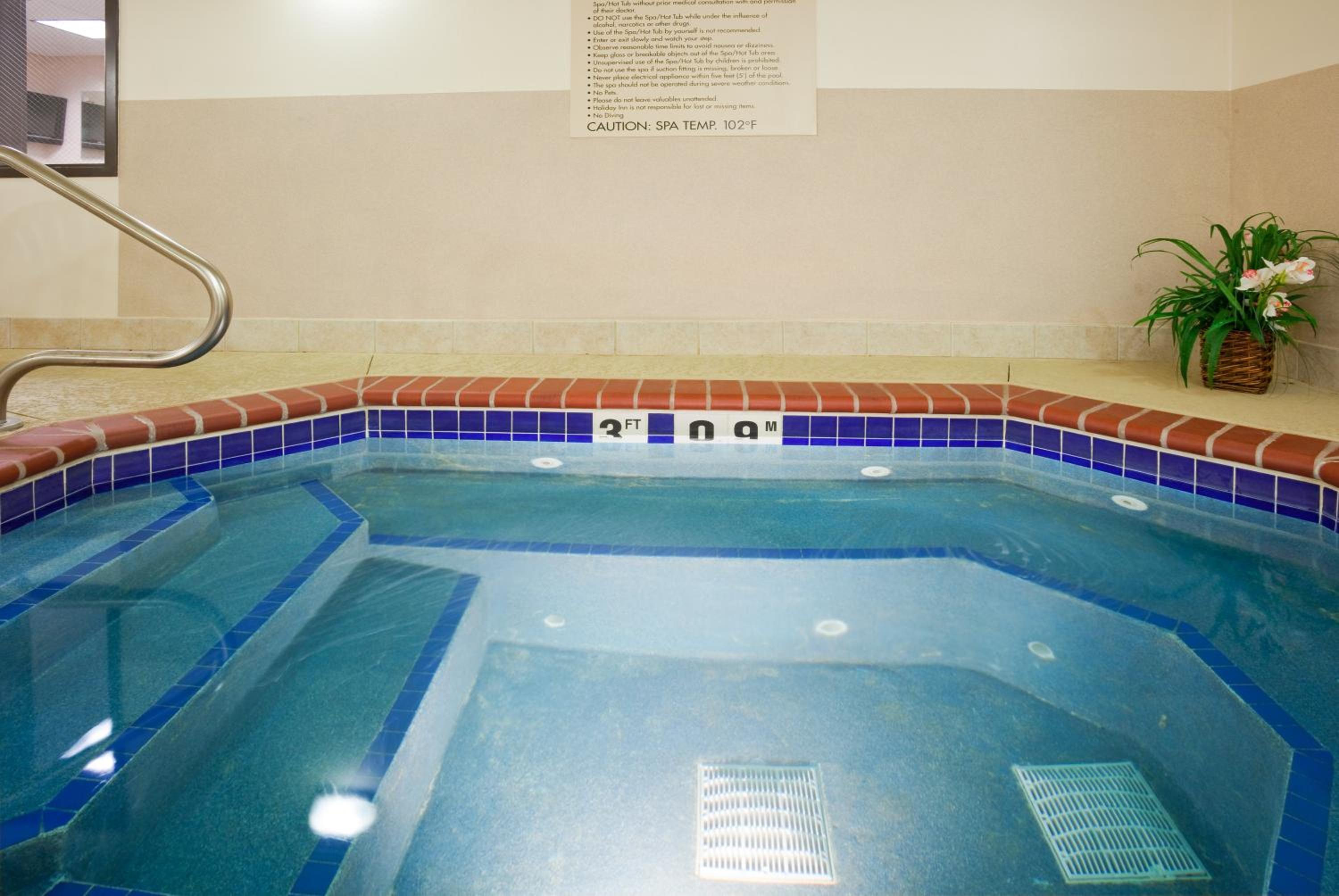 Holiday Inn Express & Suites Yankton by IHG view 4