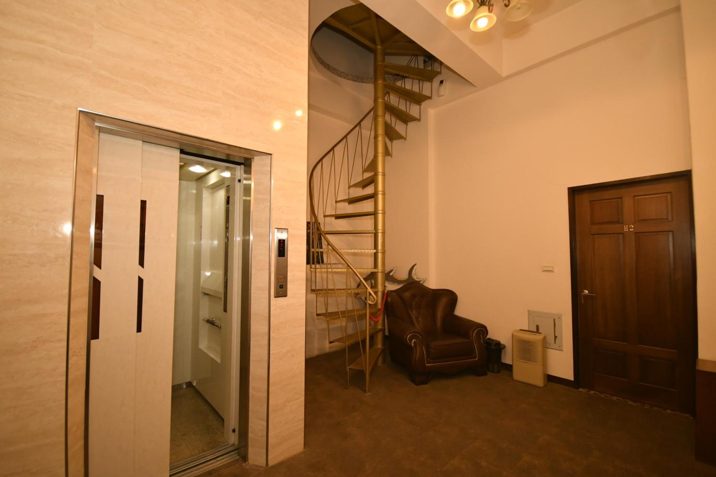 Photo 21