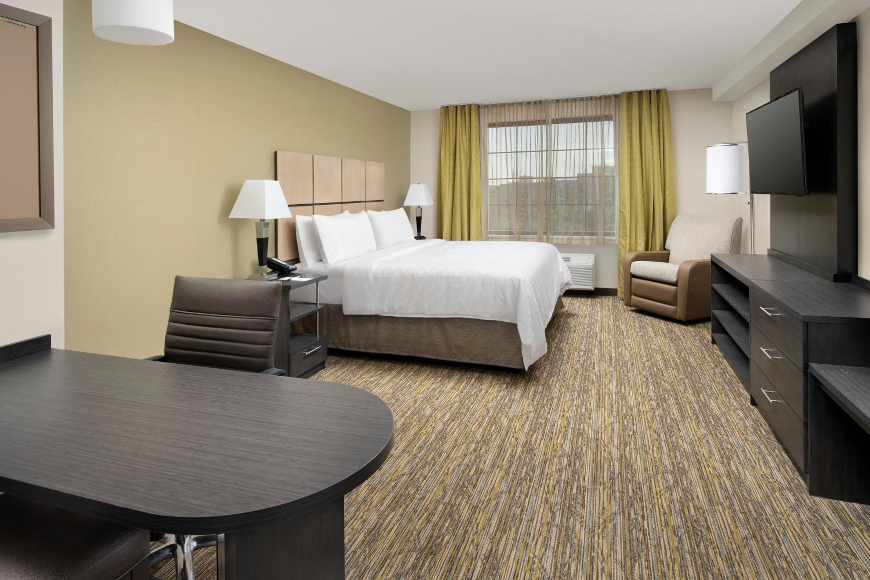 Candlewood Suites Alexandria West, an IHG Hotel - Property Image 11