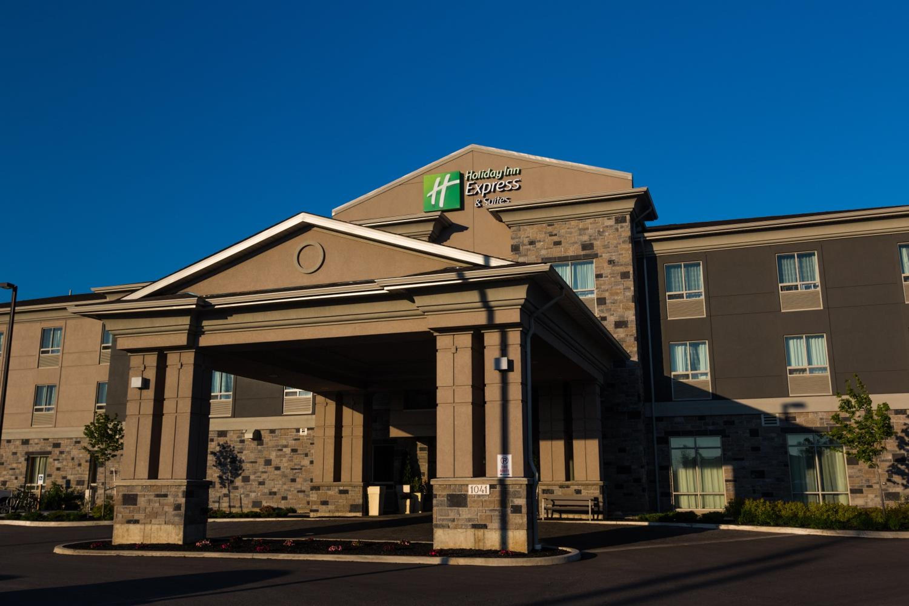 Thunder Bay Vacations - Holiday Inn Express Thunder Bay, an IHG Hotel - Property Image 8