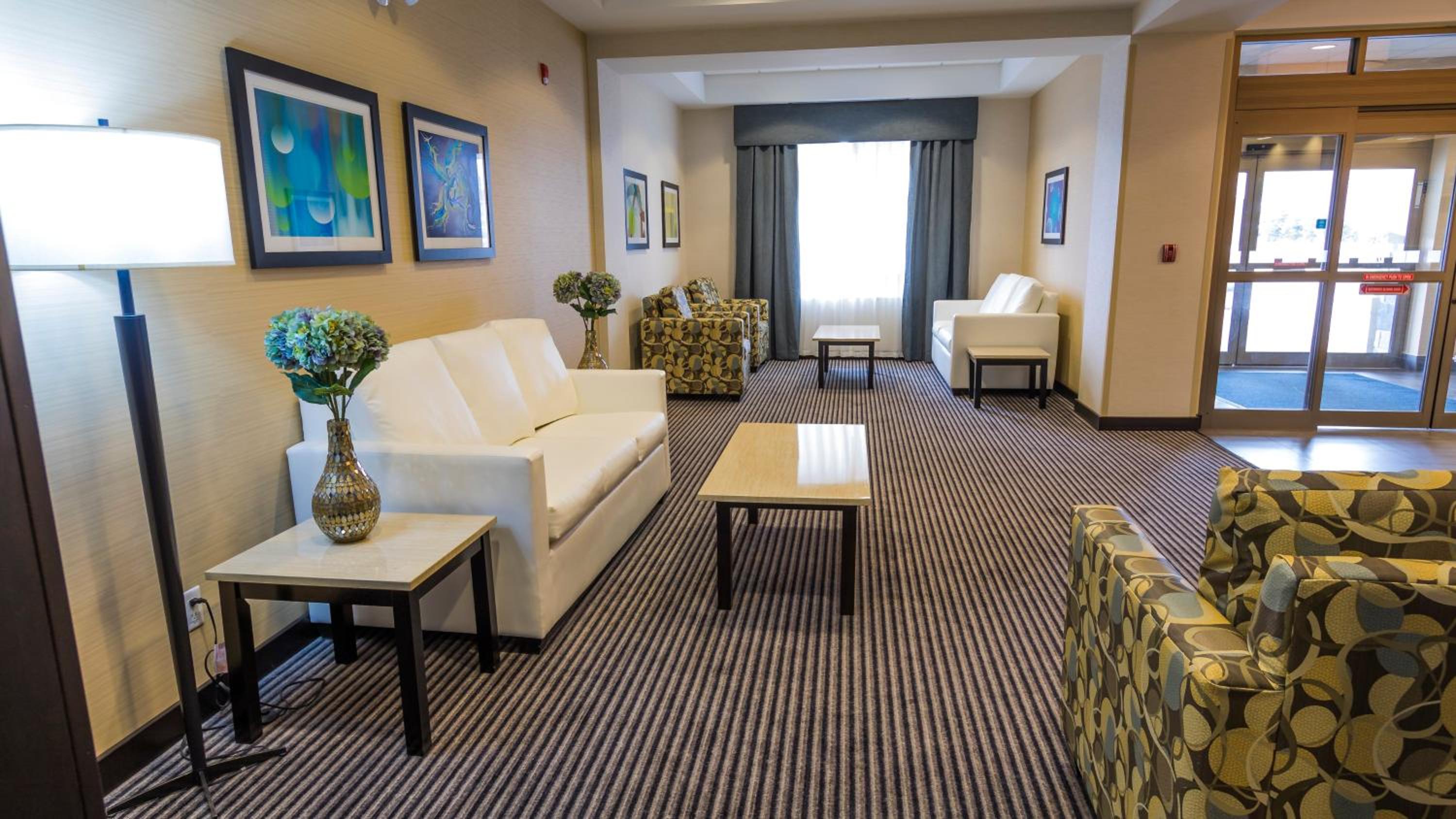 Thunder Bay Vacations - Holiday Inn Express Thunder Bay, an IHG Hotel - Property Image 11