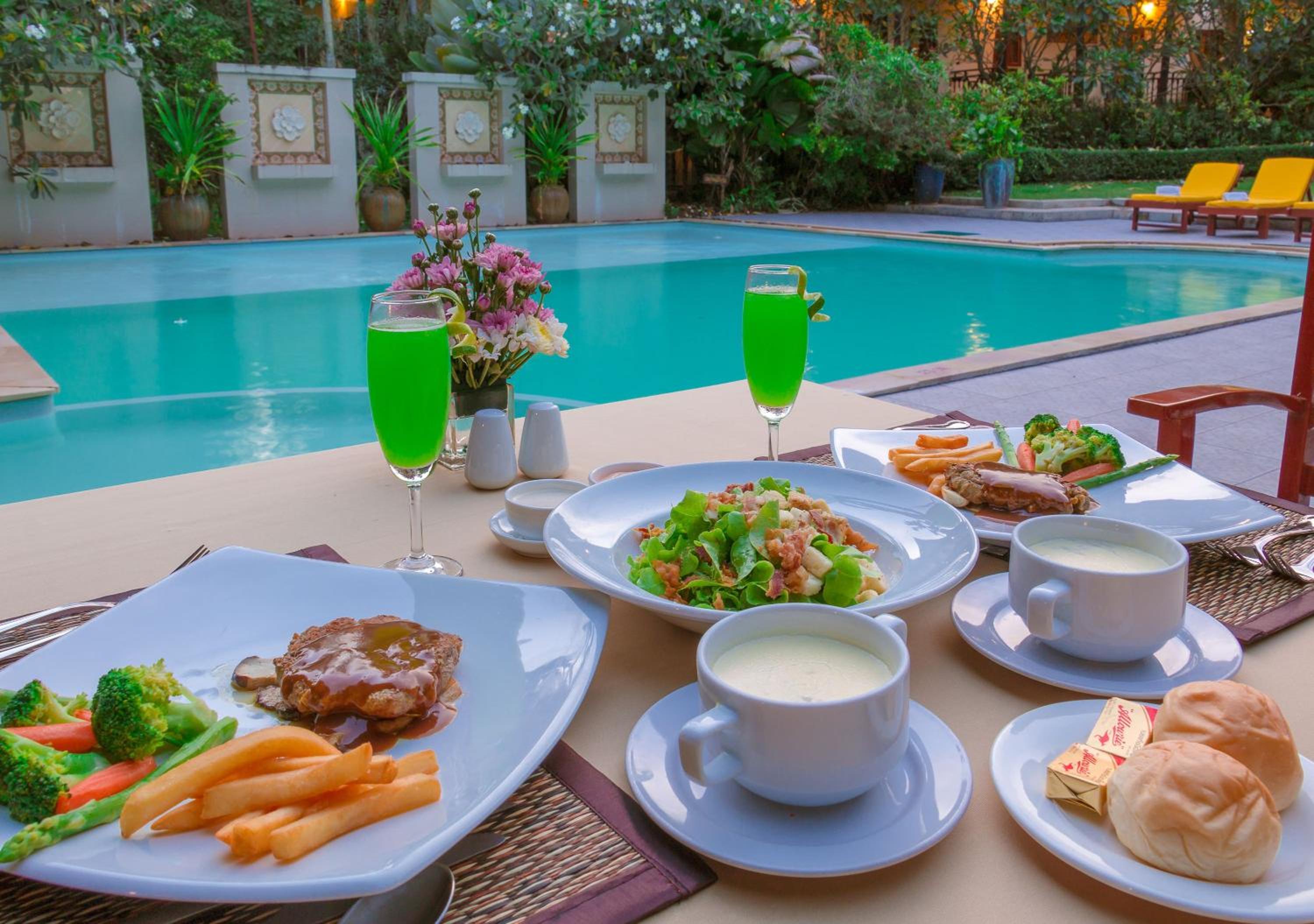 Phuwanalee Resort