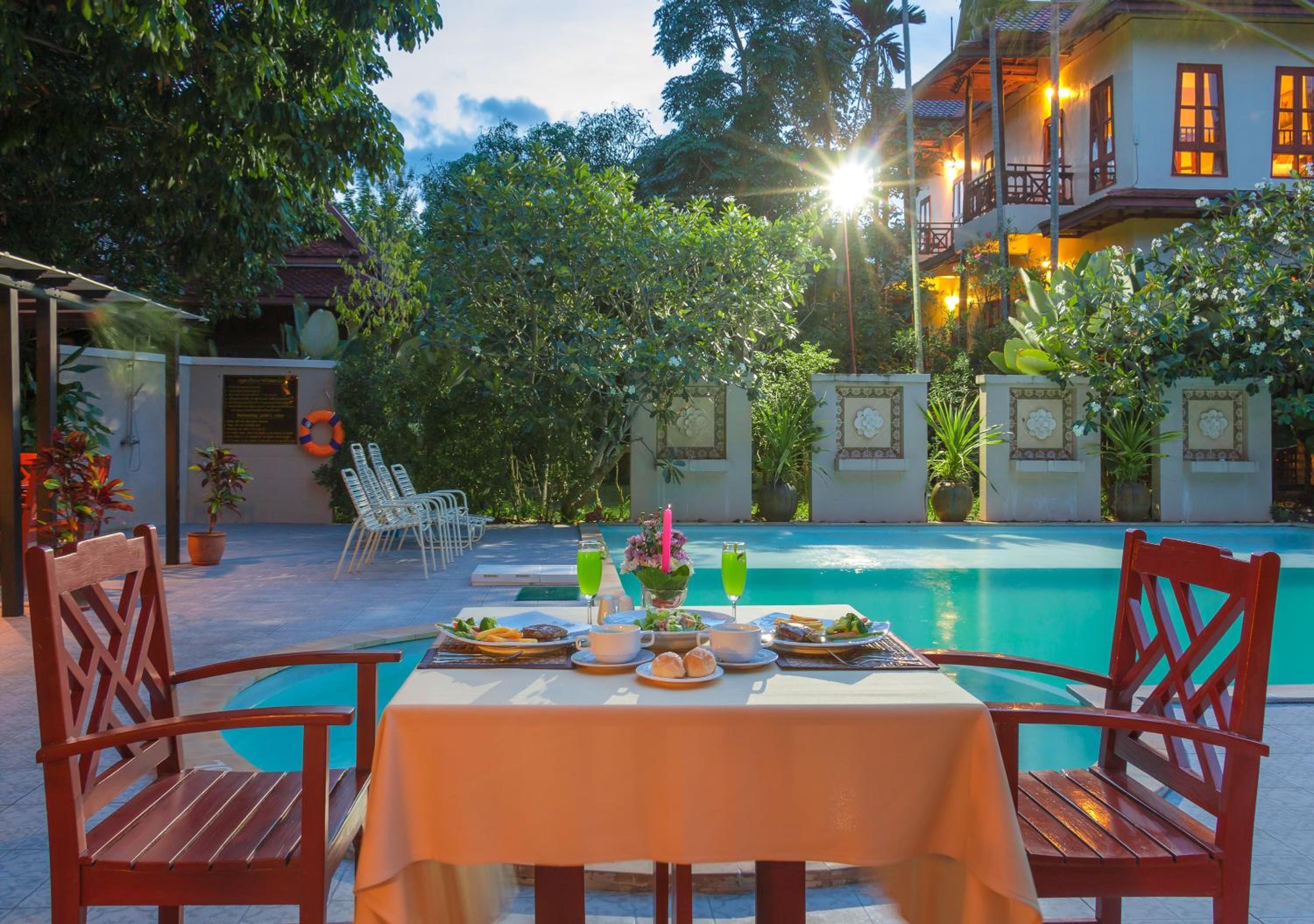 Phuwanalee Resort