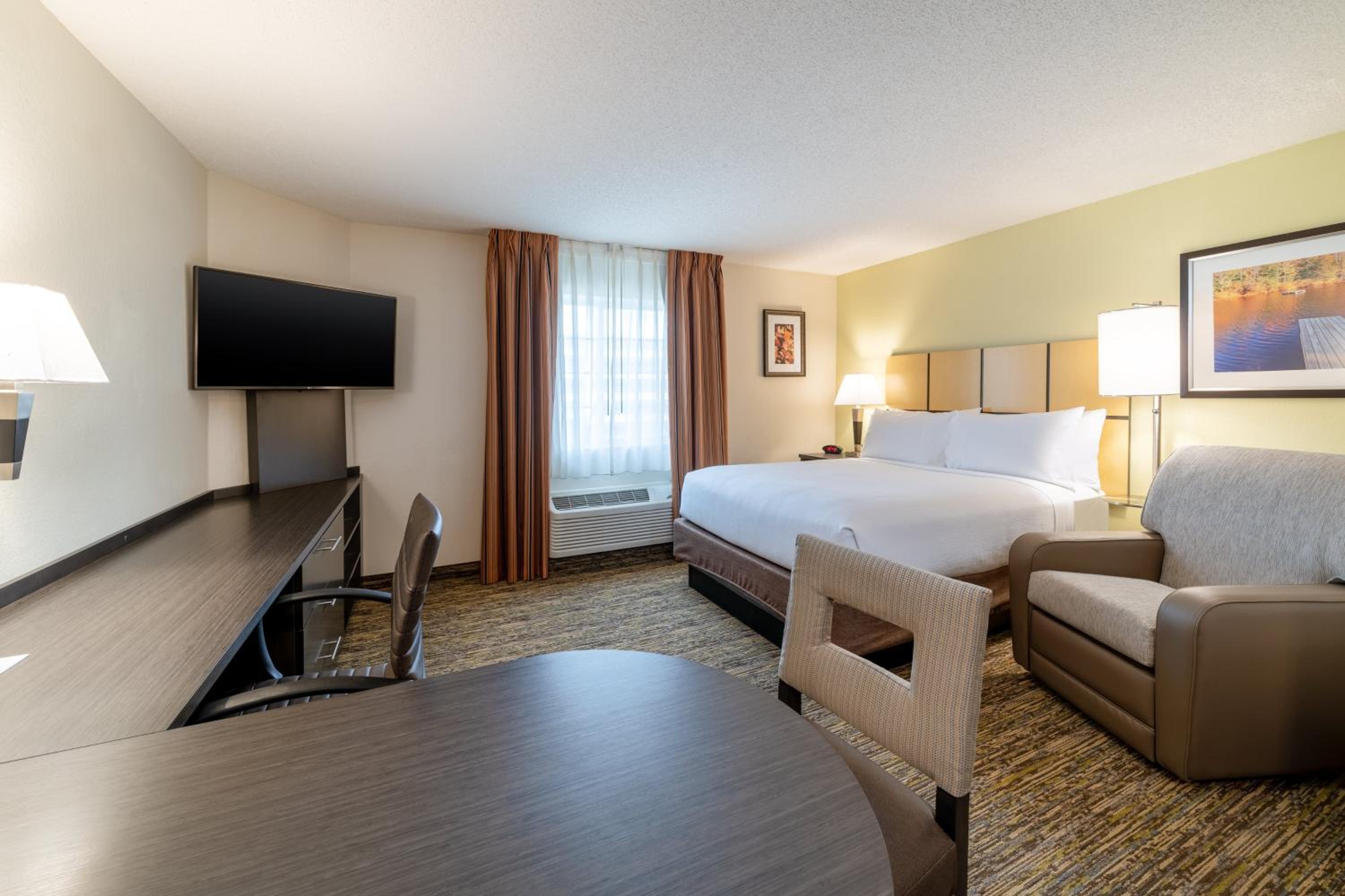 Candlewood Suites Washington-Dulles Herndon, an IHG Hotel - Property Image 12