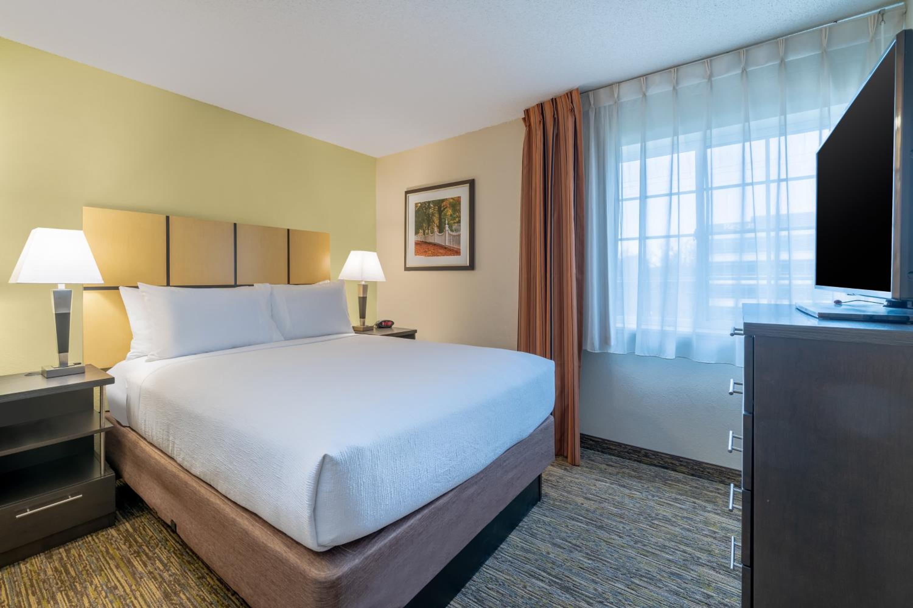 Candlewood Suites Washington-Dulles Herndon, an IHG Hotel - Property Image 14