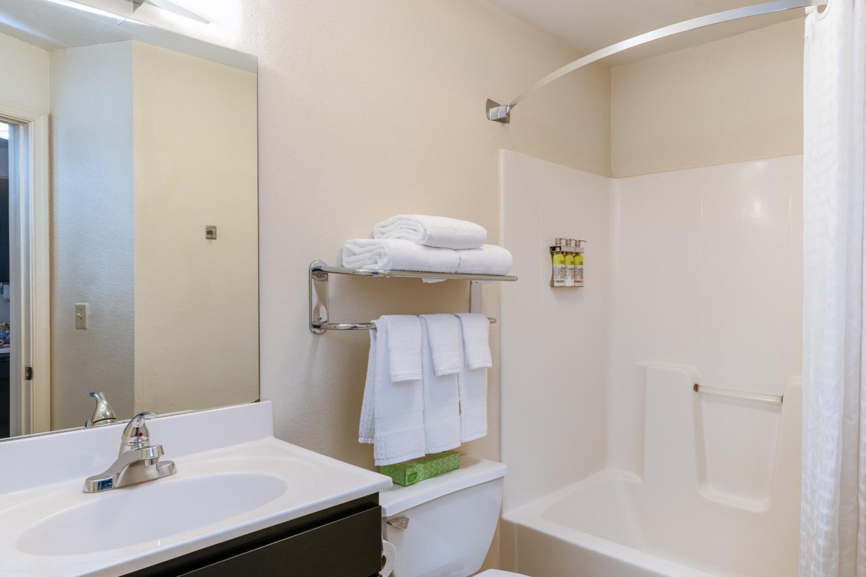 Candlewood Suites Washington-Dulles Herndon, an IHG Hotel - Property Image 40