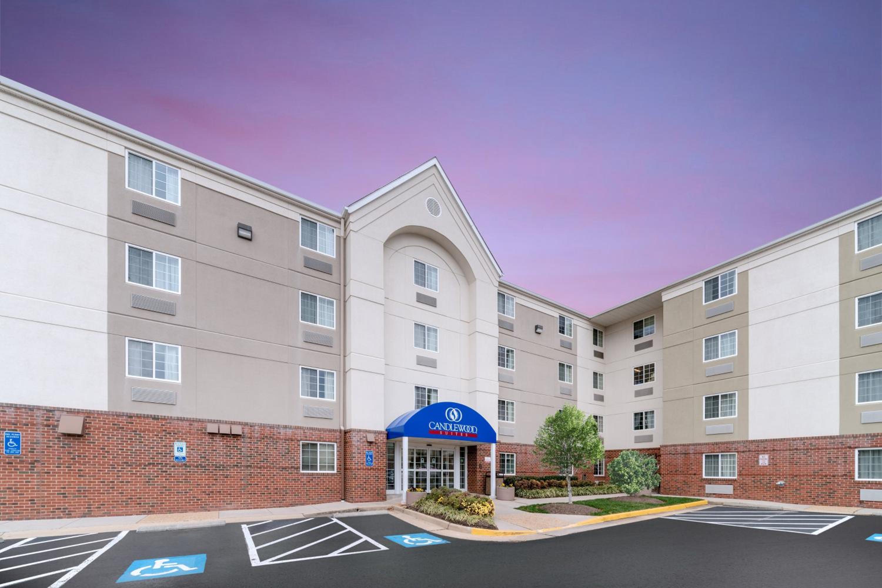 Candlewood Suites Washington-Dulles Herndon, an IHG Hotel - Property Image 10