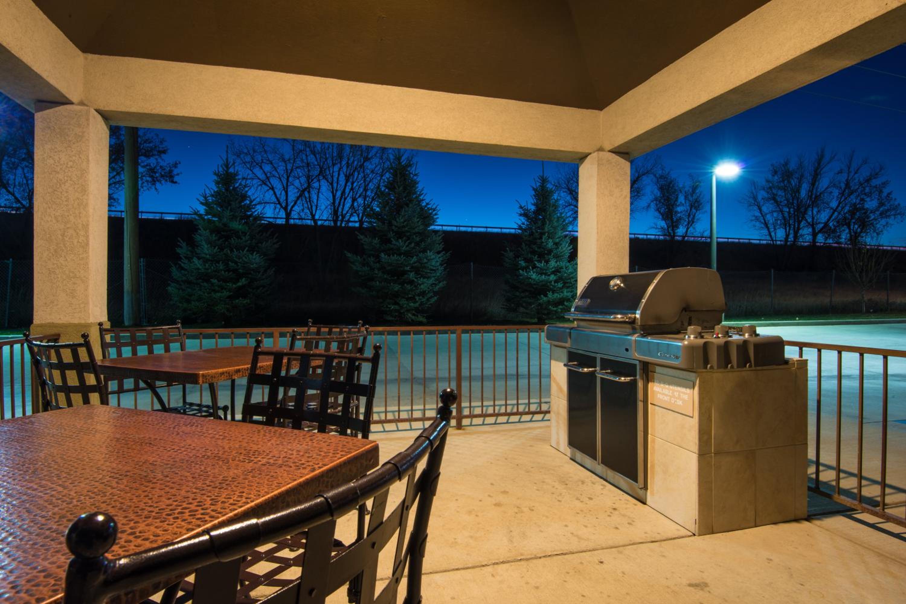 Sheridan Vacations - Candlewood Suites Sheridan, an IHG Hotel - Property Image 9
