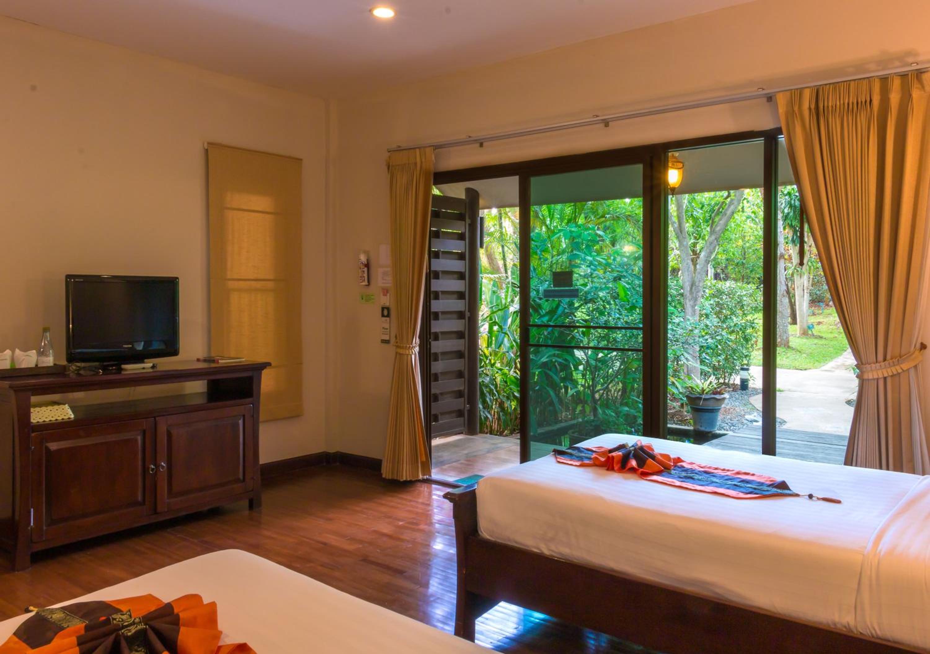 Phuwanalee Resort