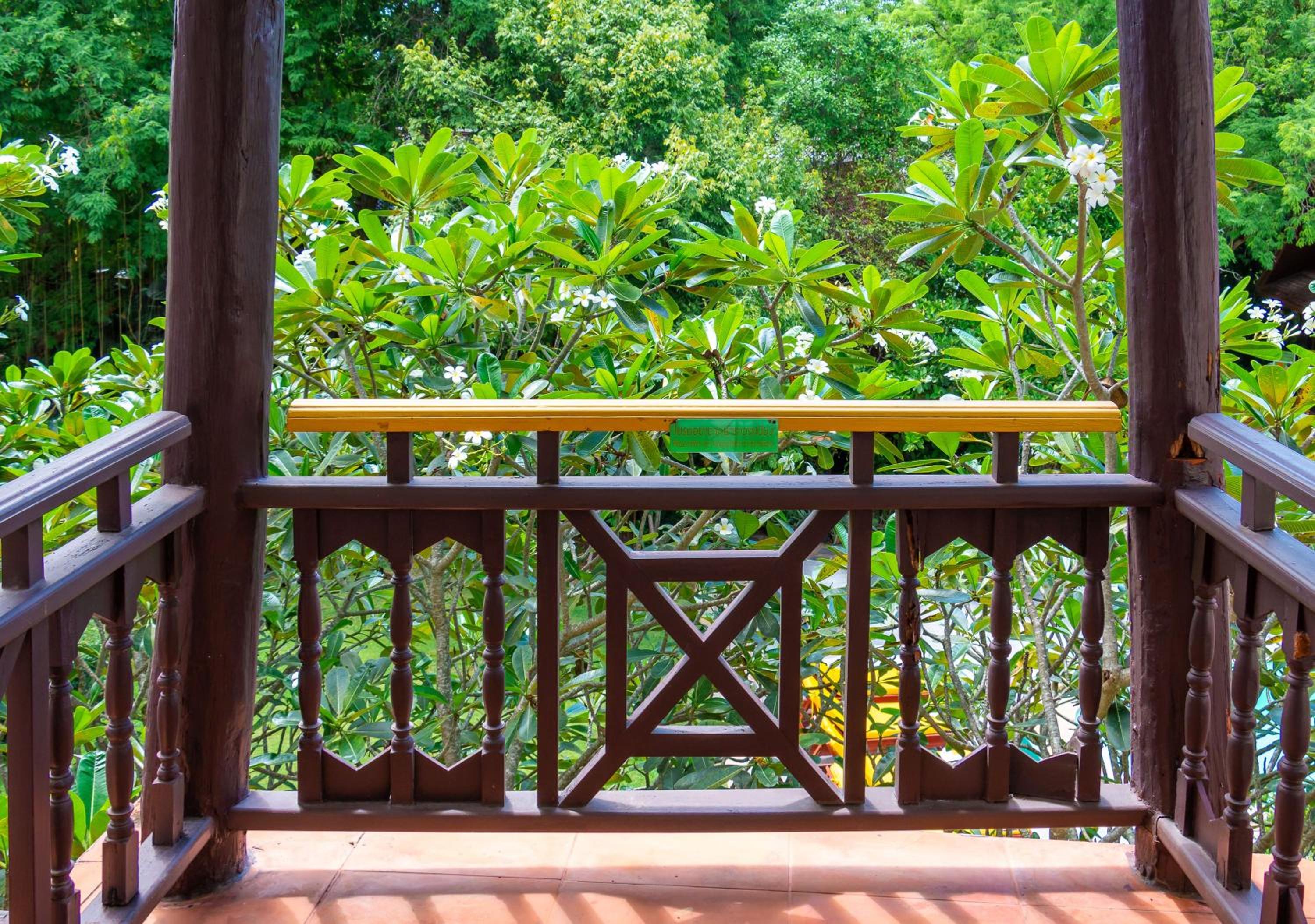 Phuwanalee Resort