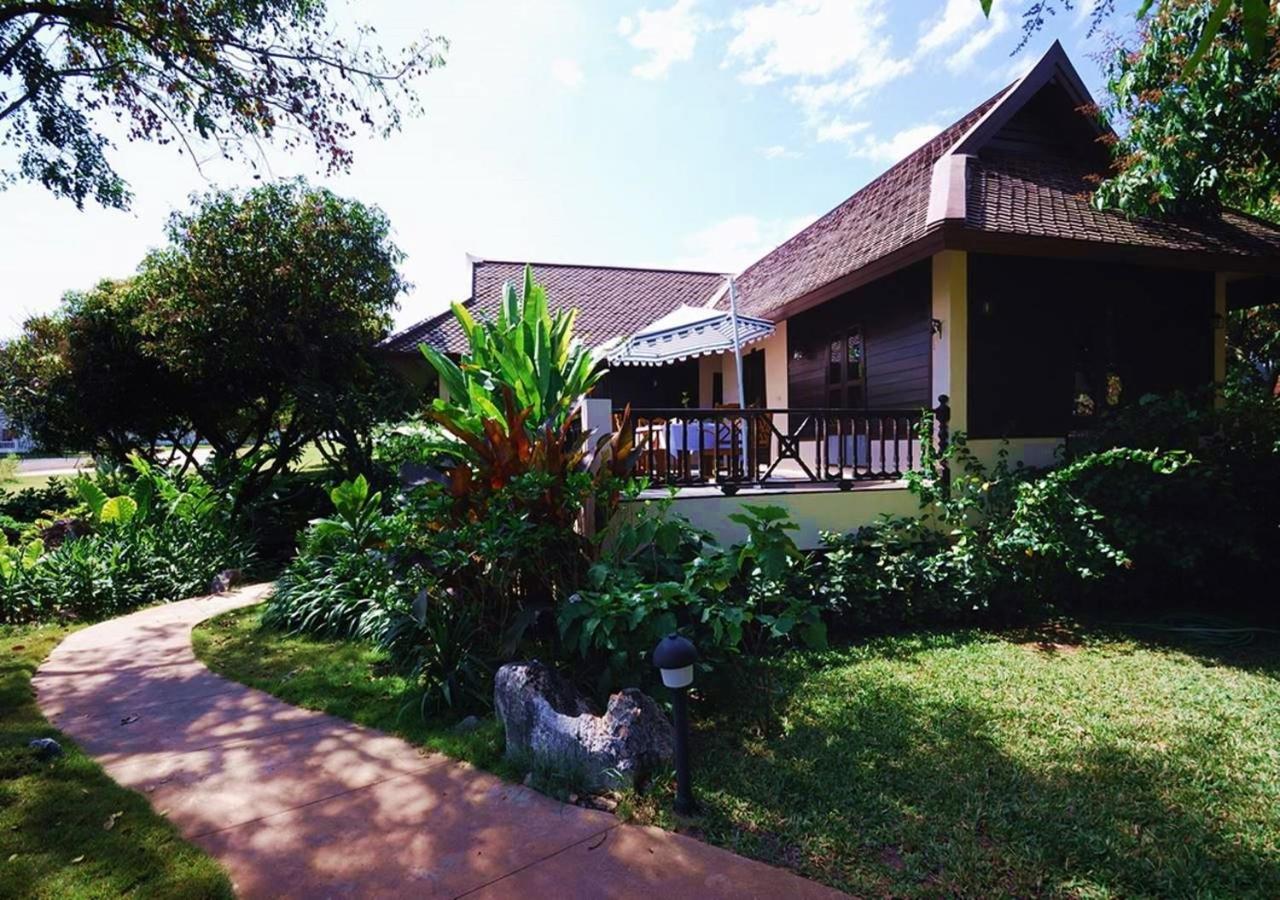 Phuwanalee Resort