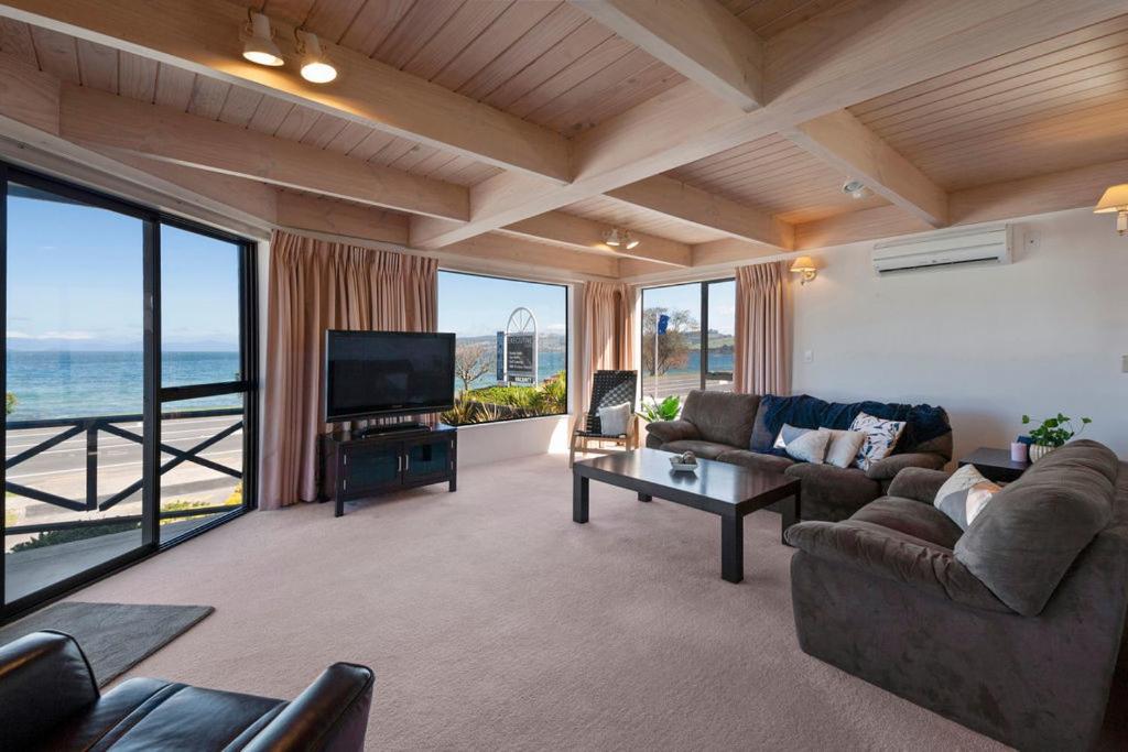 Fenworth - Taupo Holiday Home