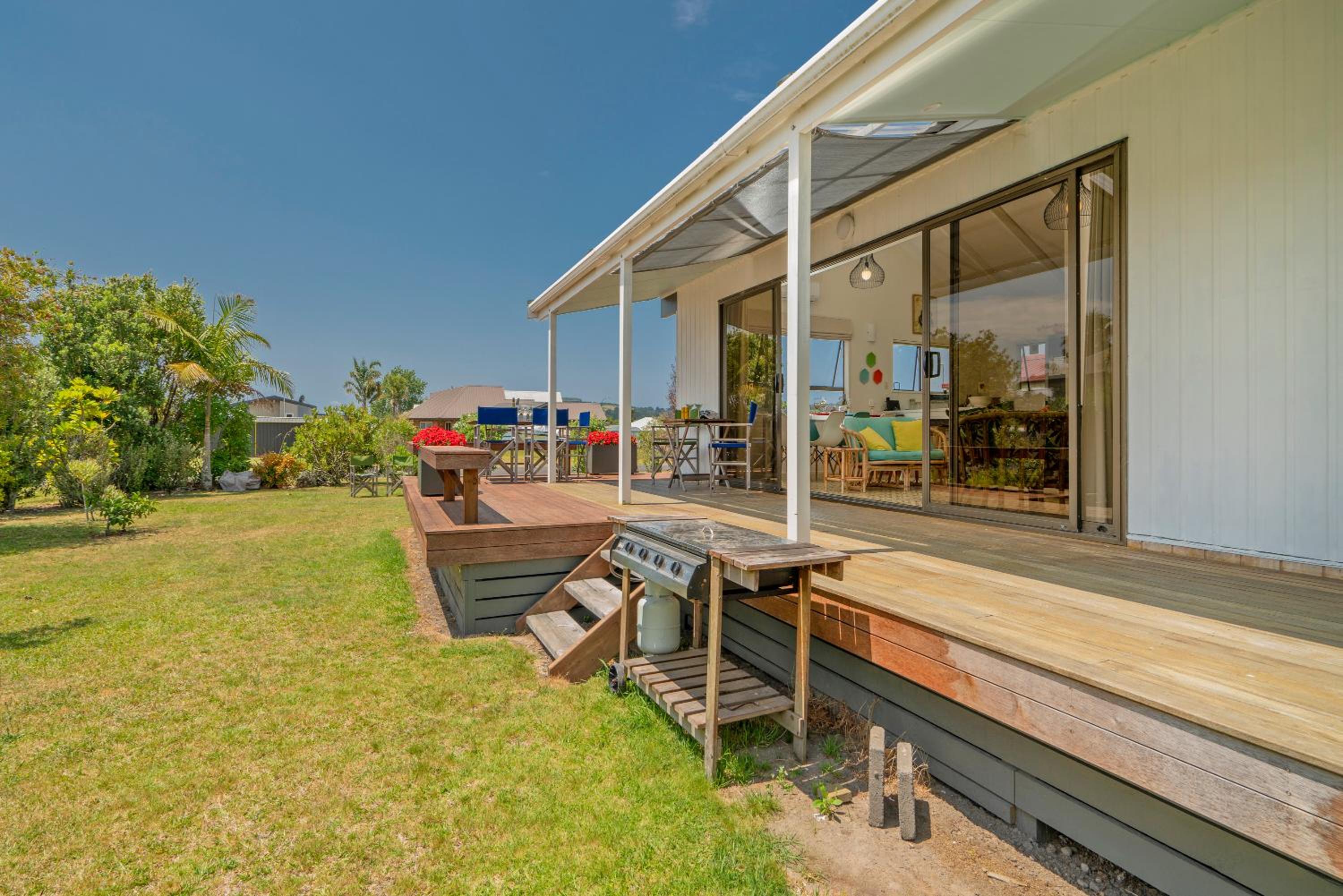 Bay Coast Happy Place - Cooks Beach Holiday Home view 3