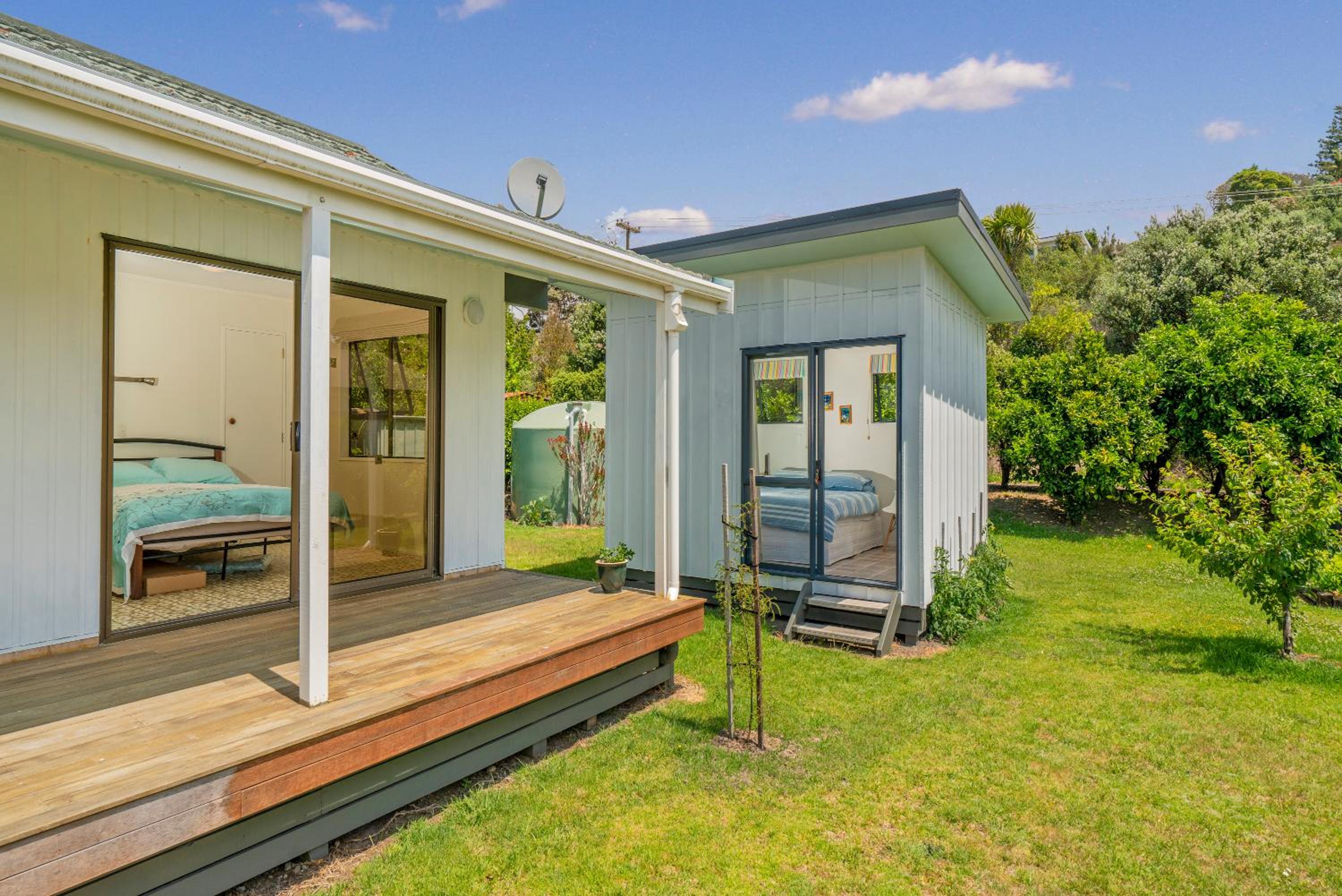 Bay Coast Happy Place - Cooks Beach Holiday Home view 5