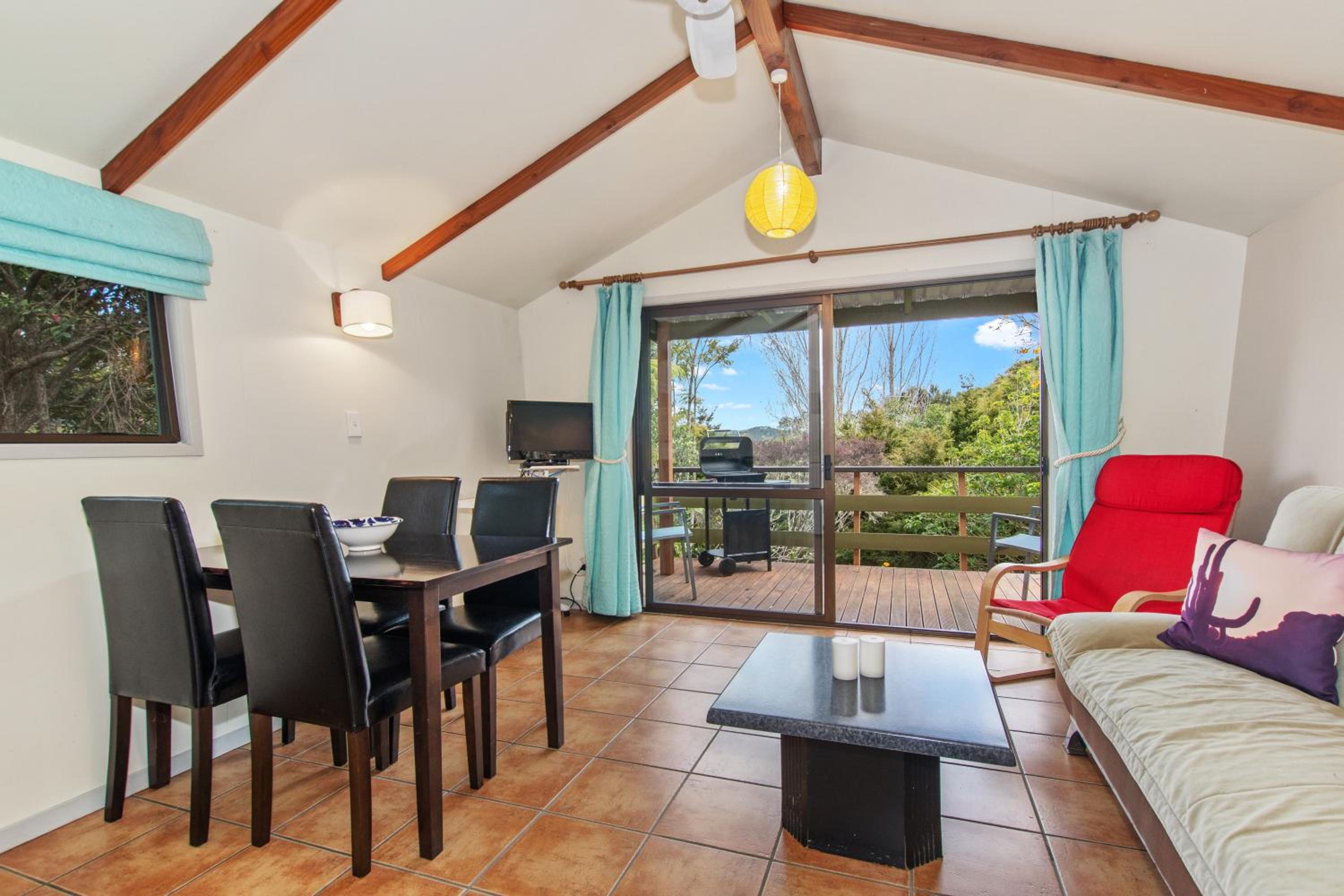 The Cowshed Wairoro Park - Russell Holiday Home view 5
