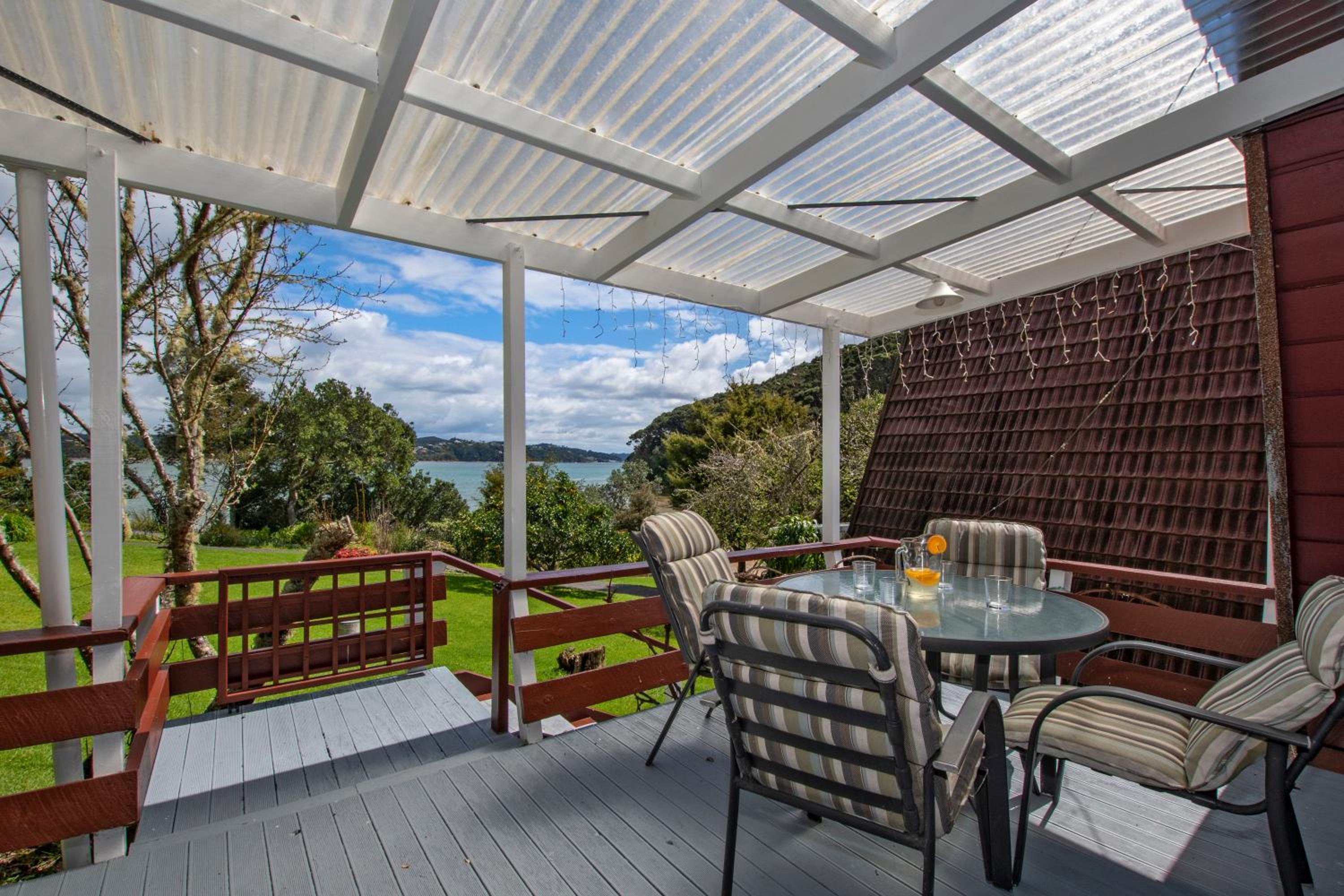 The Tree House Wairoro Park - Russell Holiday Home view 3