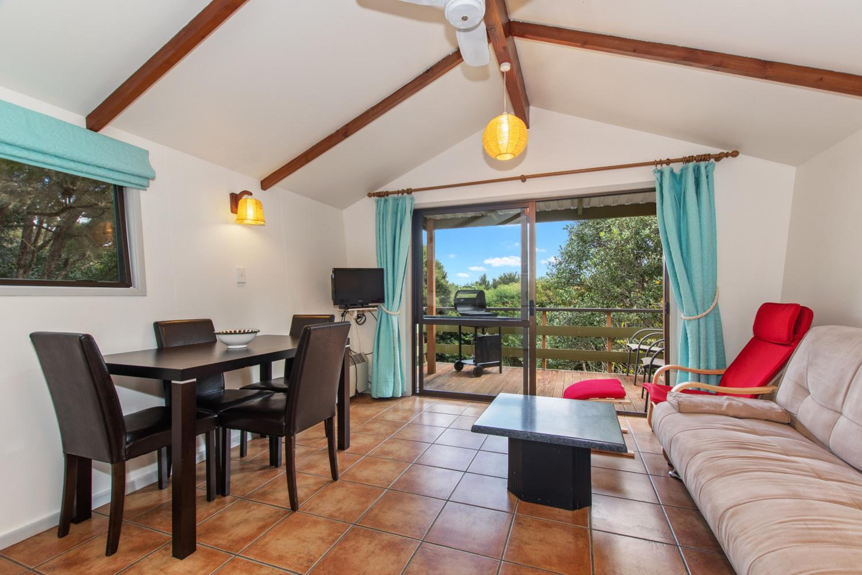 The Stables Wairoro Park - Russell Holiday Home view 4