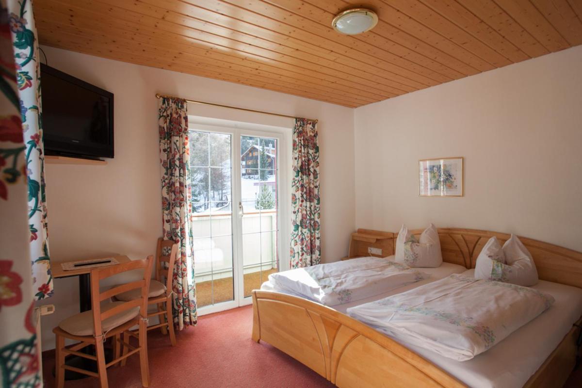 Pension Edelweiss - Bergdorf Gargellen 1423m - 200m zur Schafbergbahn