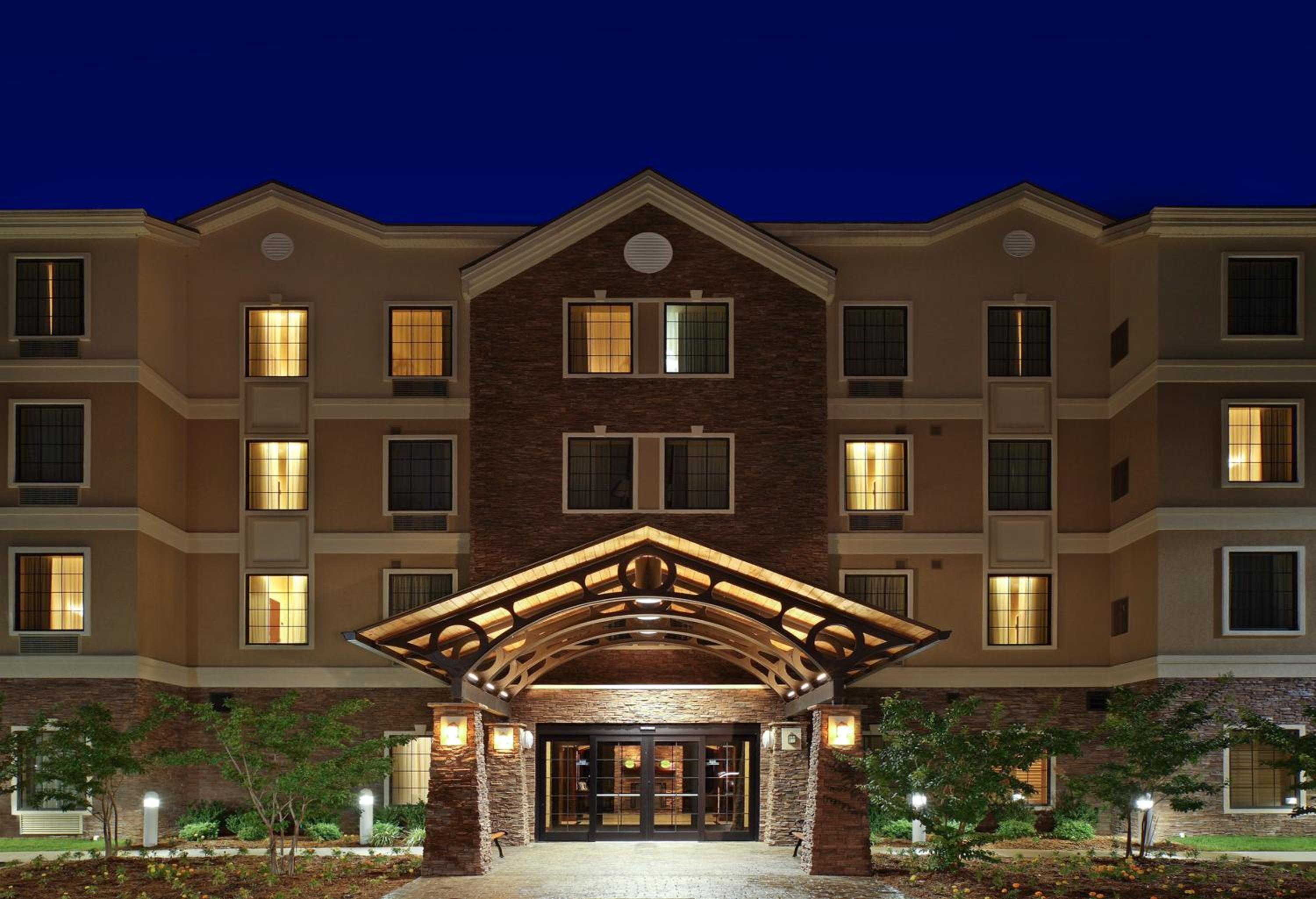 Hotel Staybridge Suites Hot Springs, an IHG Hotel - Image 1