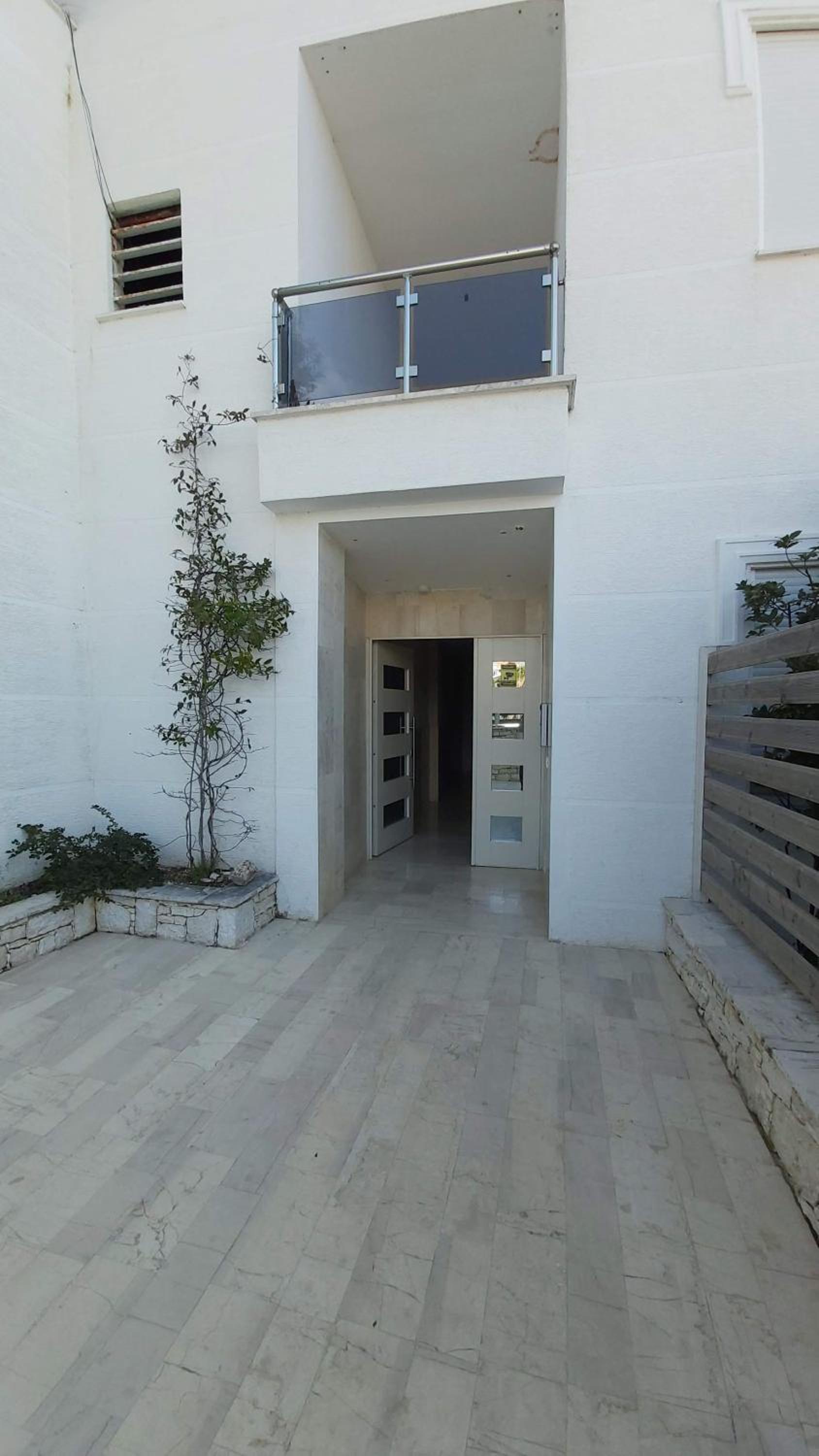 White Sea View Residence