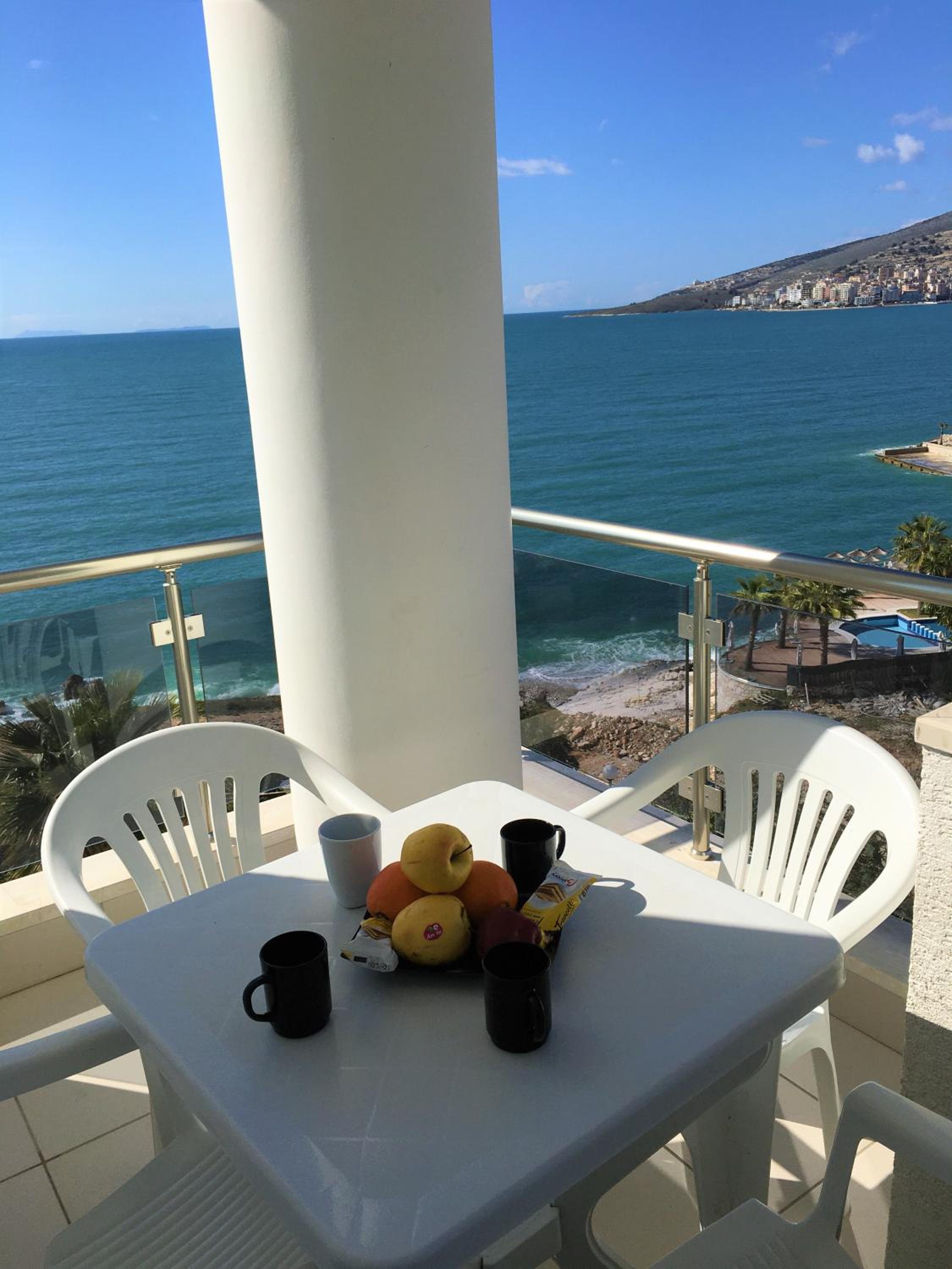 White Sea View Residence
