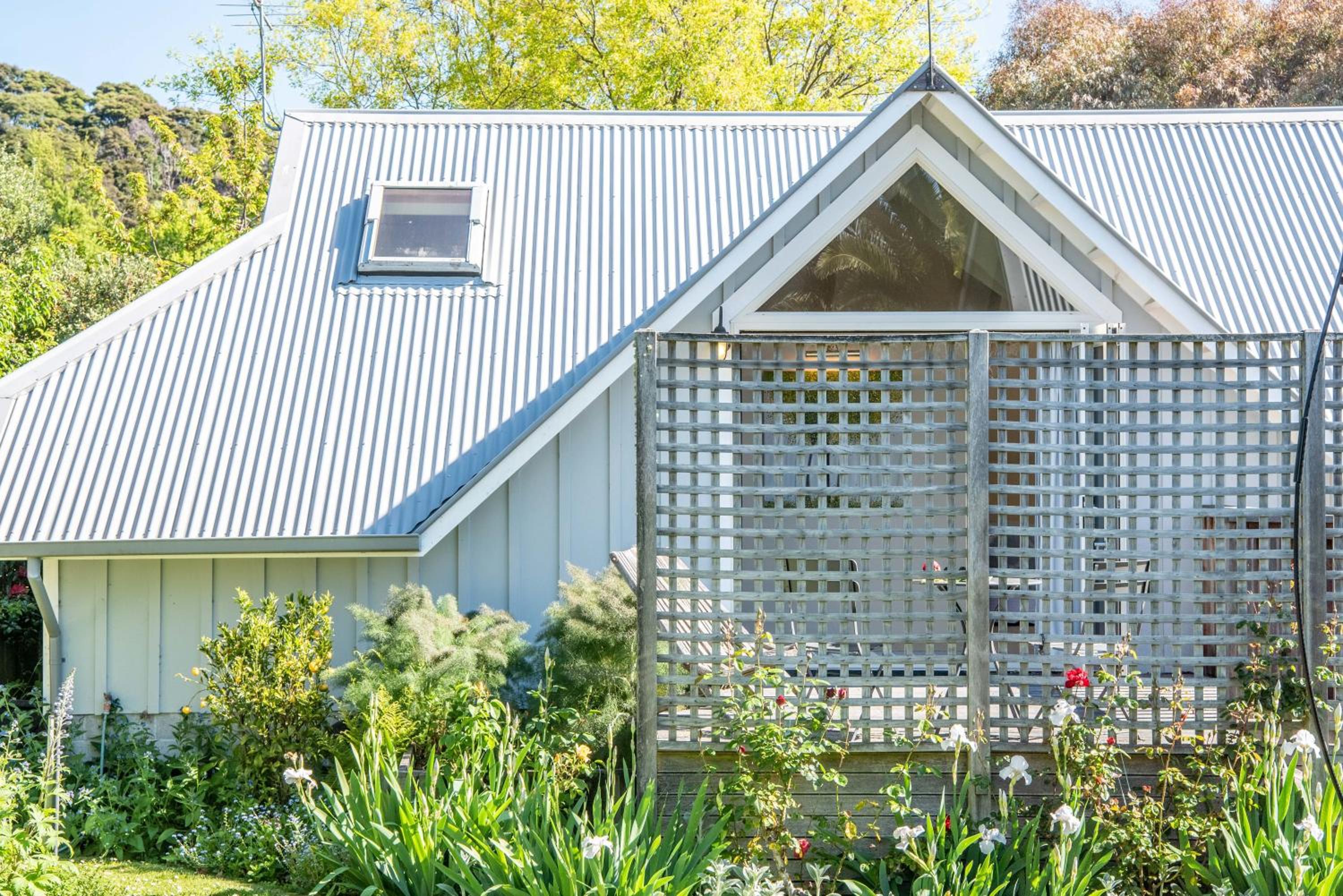 The Boathouse - Akaroa Holiday Home