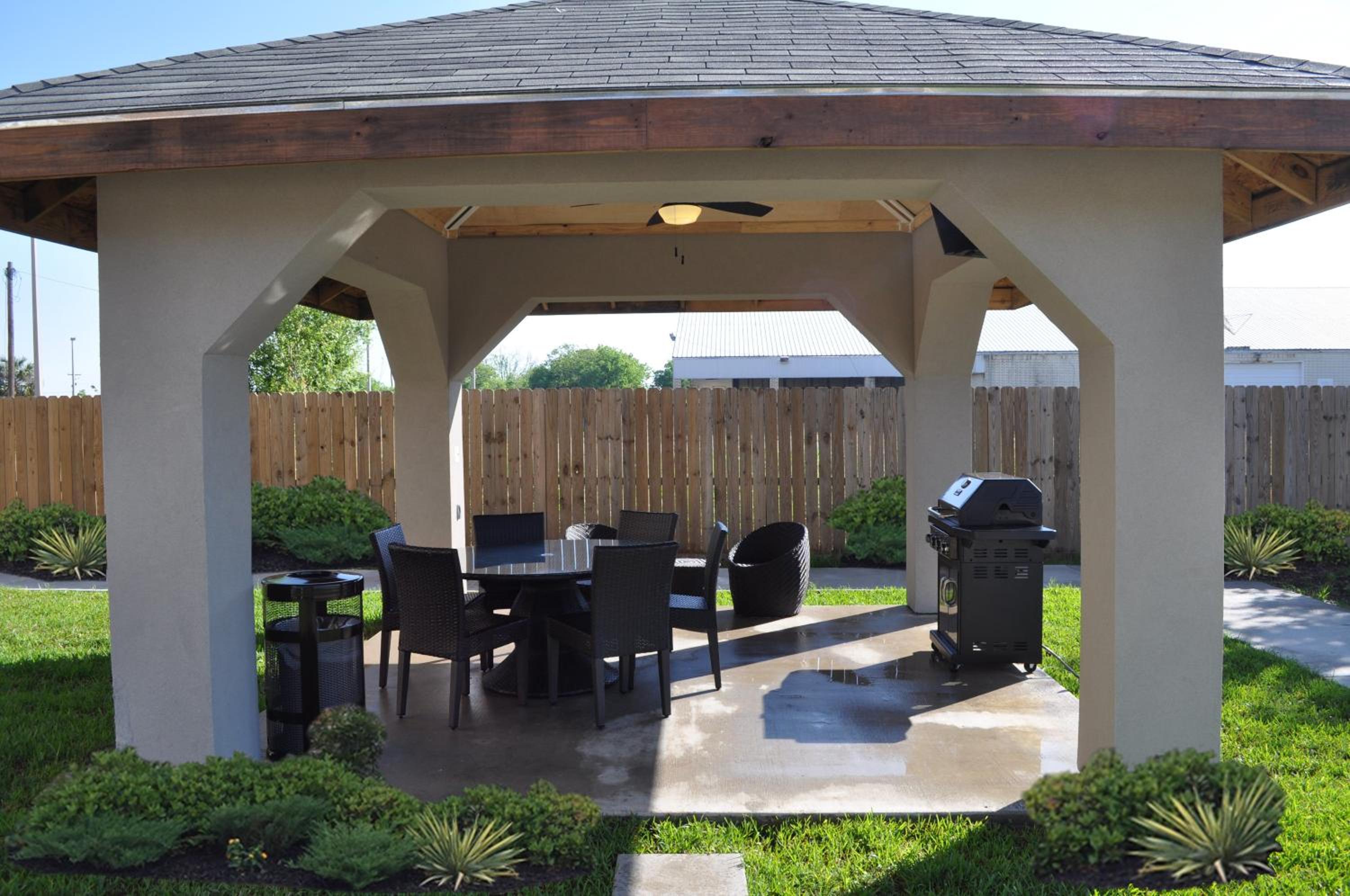 Candlewood Suites Bay City by IHG