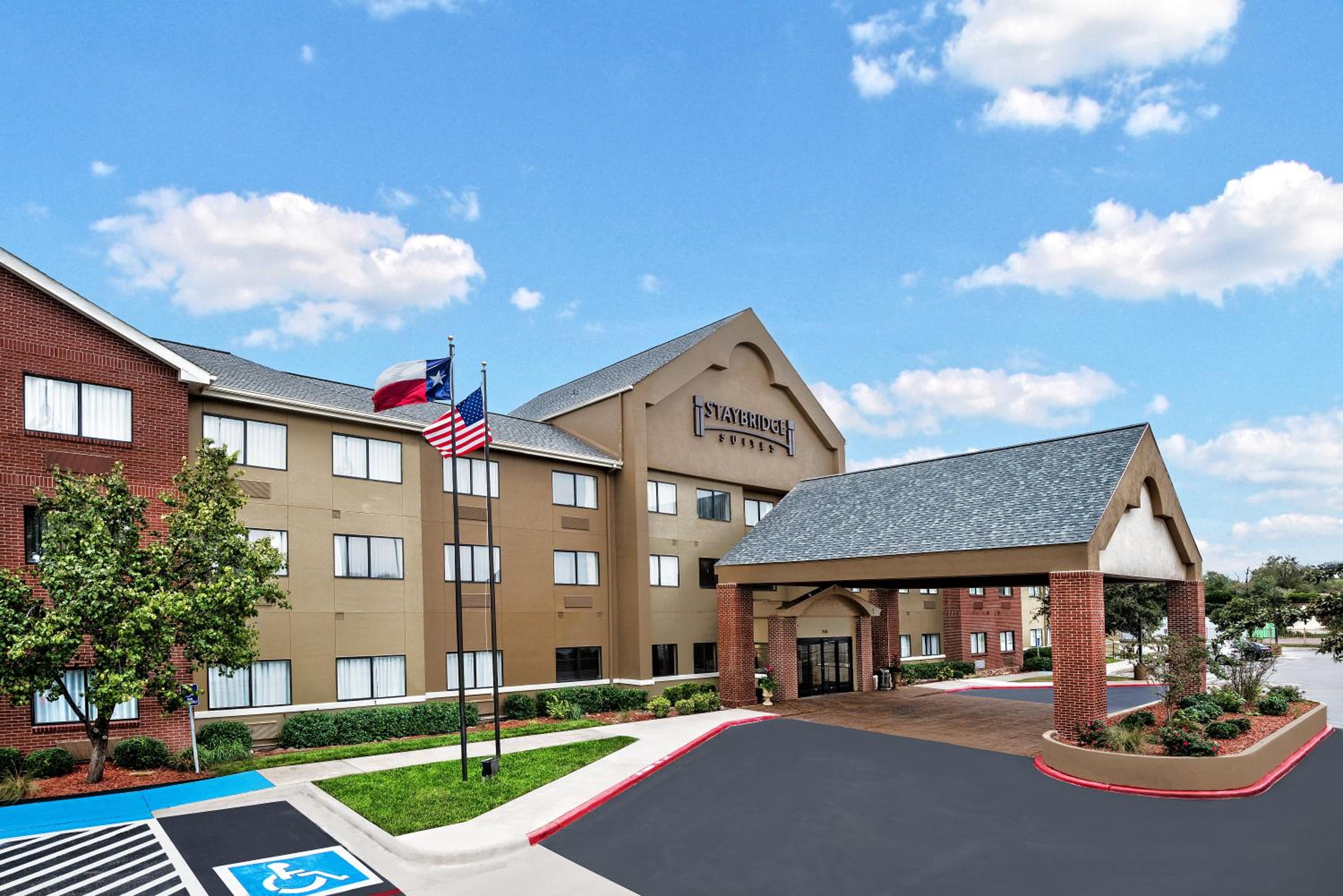 Hotel Staybridge Suites Lubbock-University Area, an IHG Hotel - Image 1