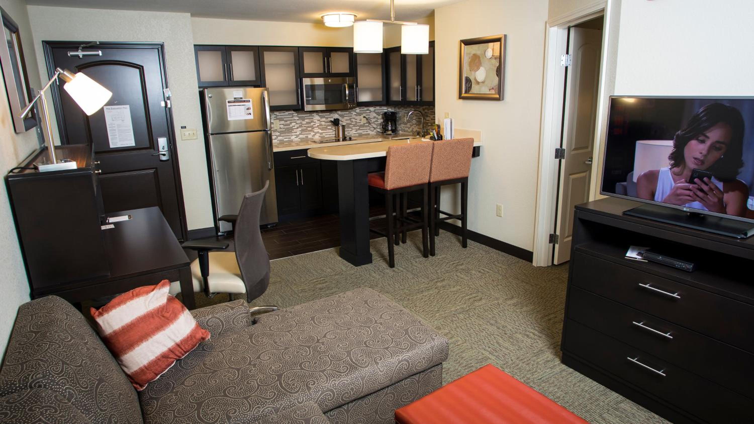 Lexington Vacations - Staybridge Suites Lexington, an IHG Hotel - Property Image 22