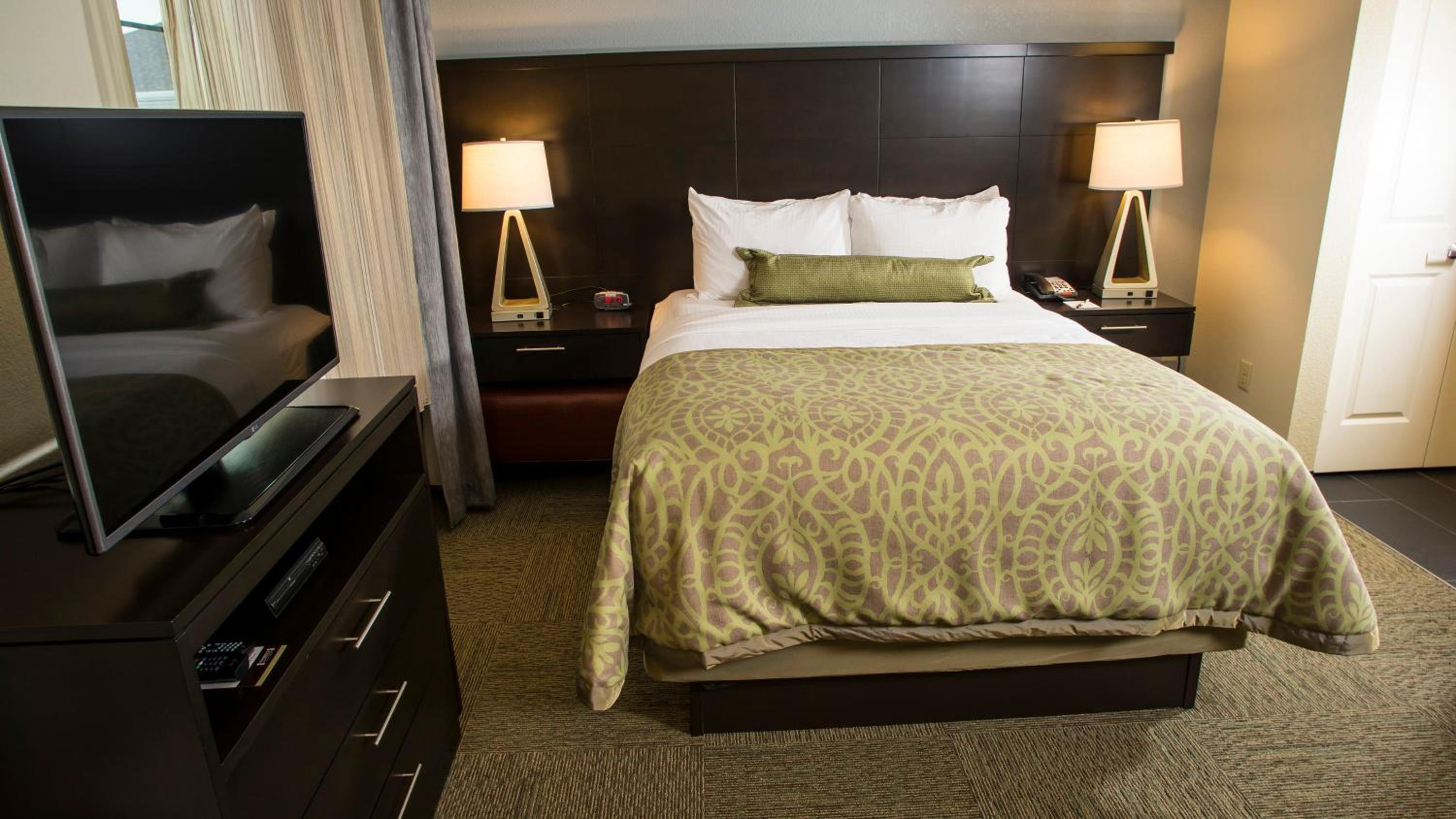 Lexington Vacations - Staybridge Suites Lexington, an IHG Hotel - Property Image 25