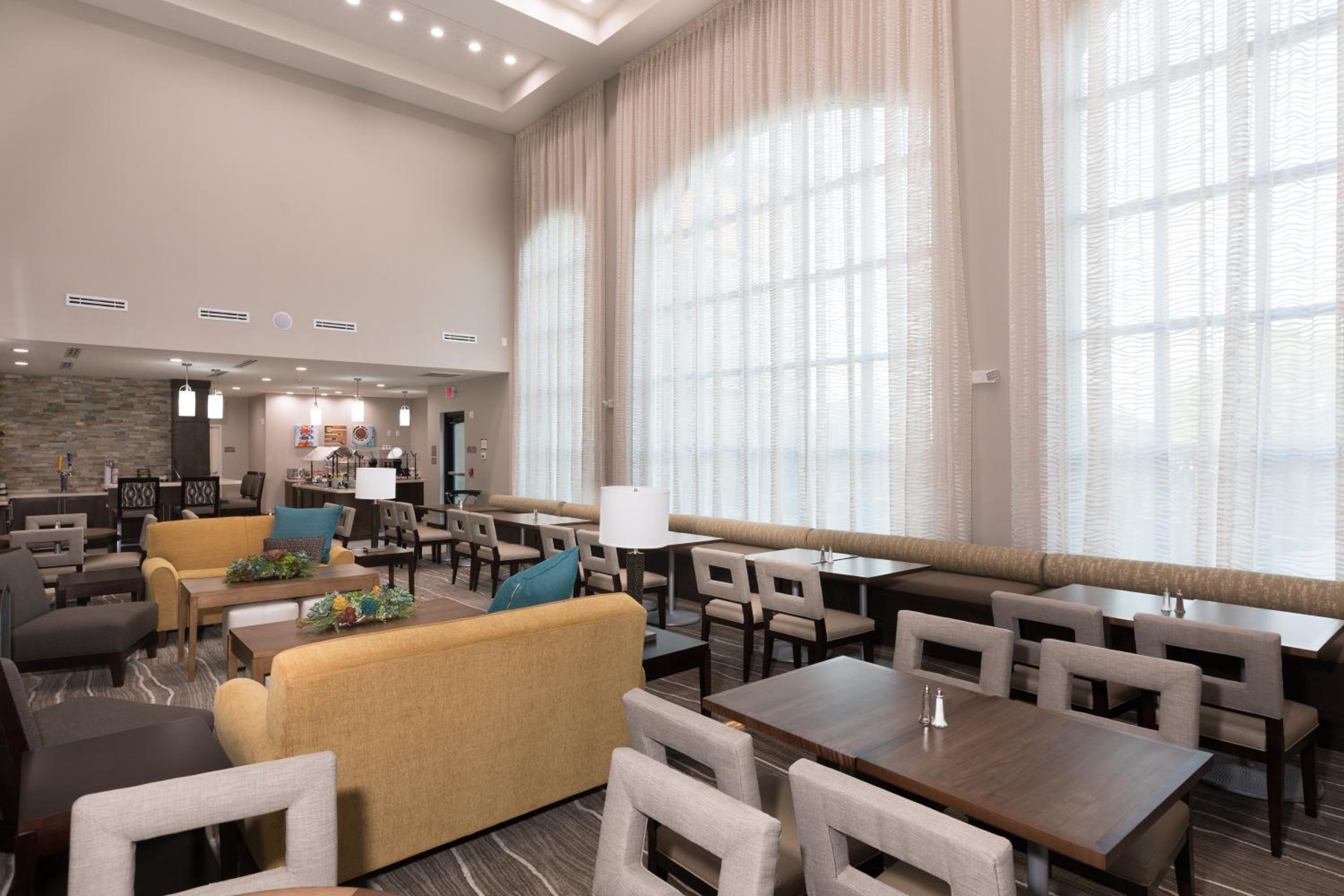 Staybridge Suites - Lake Jackson by IHG