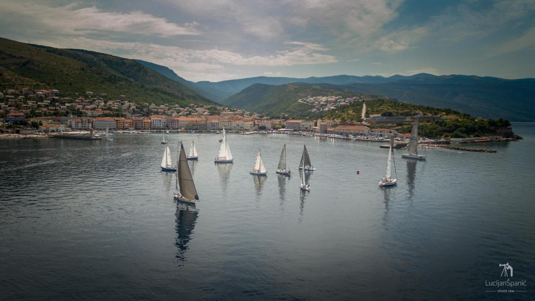 Apartment Riva view 3