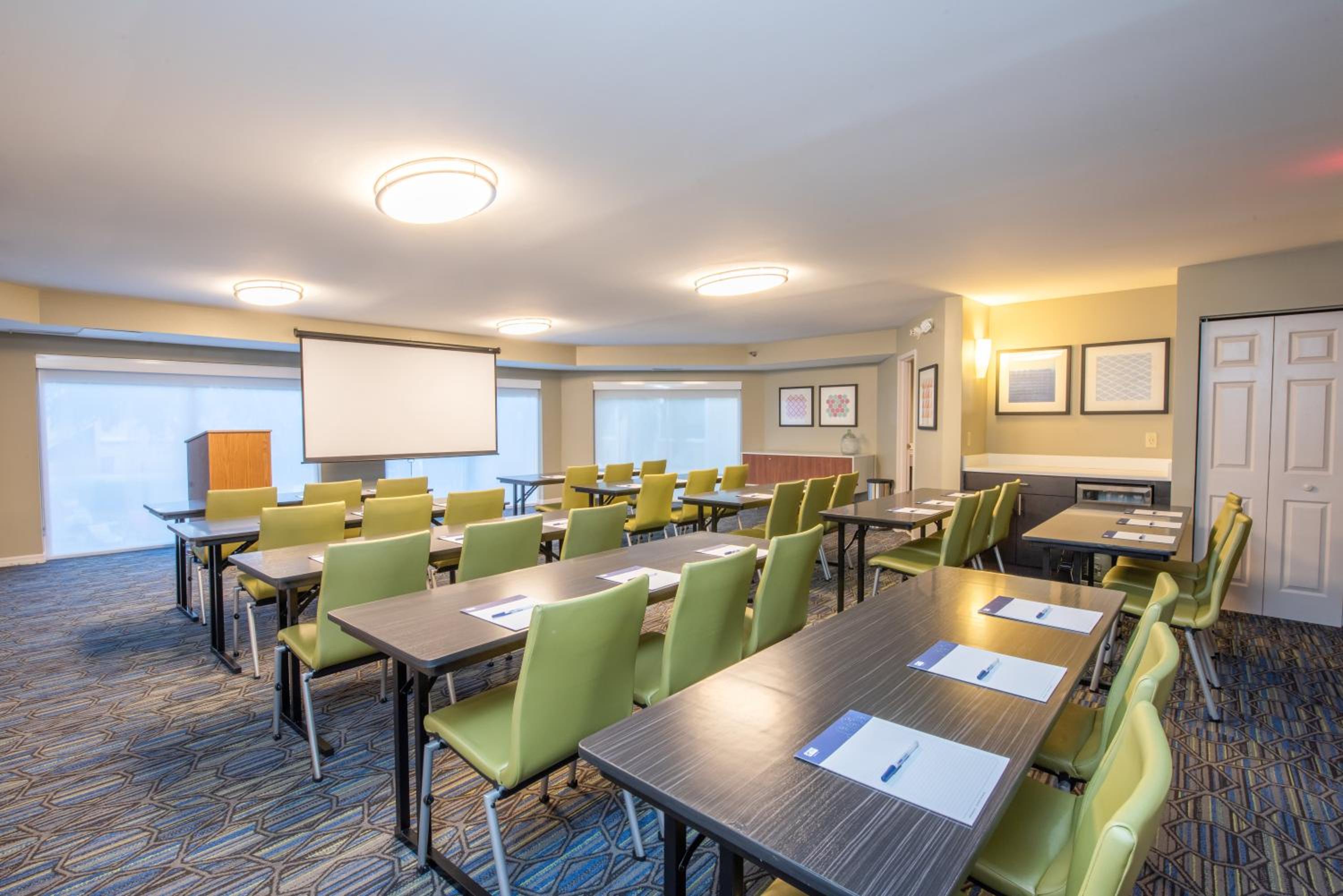 Holiday Inn Express Hotel  Suites Bradenton West, an IHG Hotel - Property Image 5