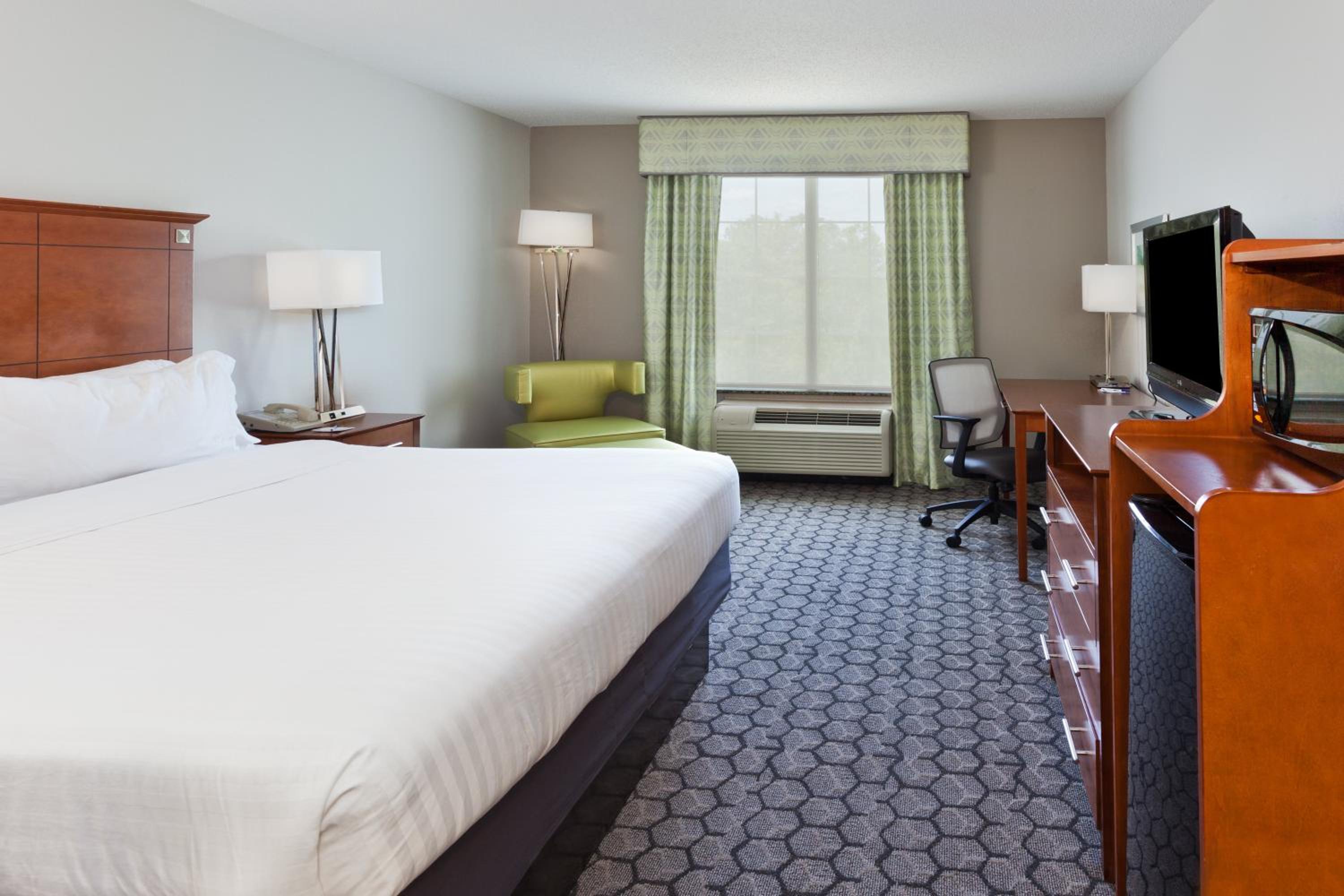 Holiday Inn Express Phenix City-Fort Benning, an IHG Hotel - Property Image 45