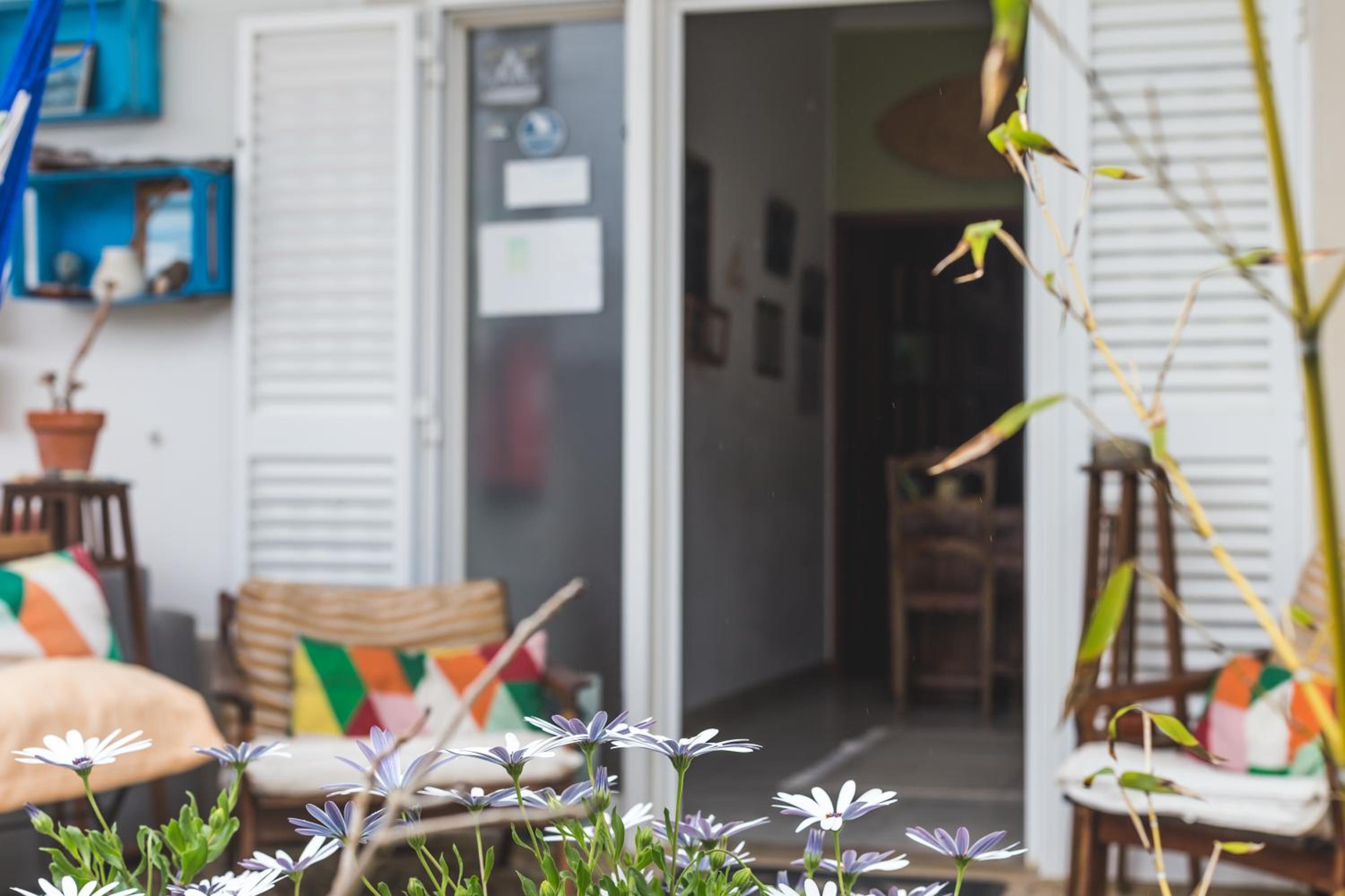 Ericeira Chill Hill Hostel & Private Rooms