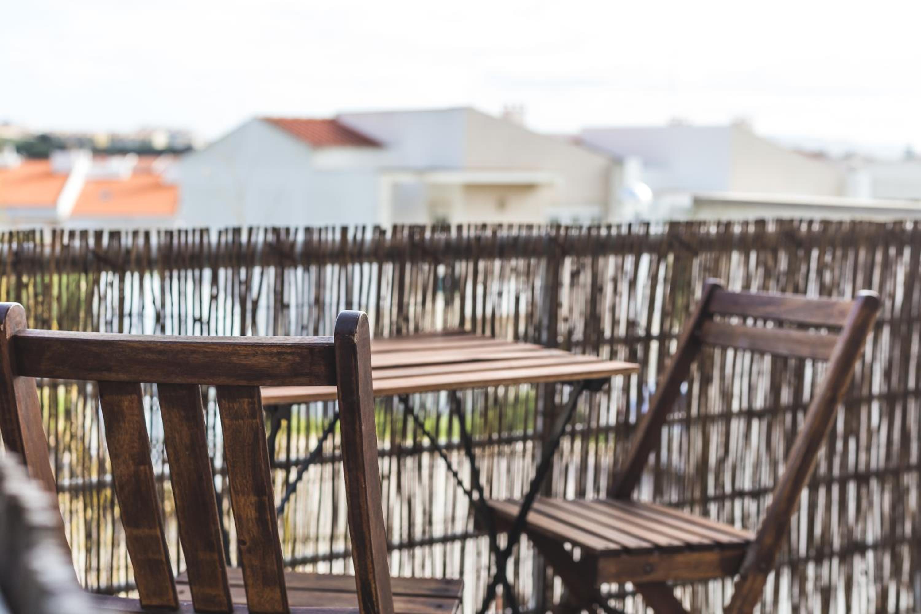 Ericeira Chill Hill Hostel & Private Rooms
