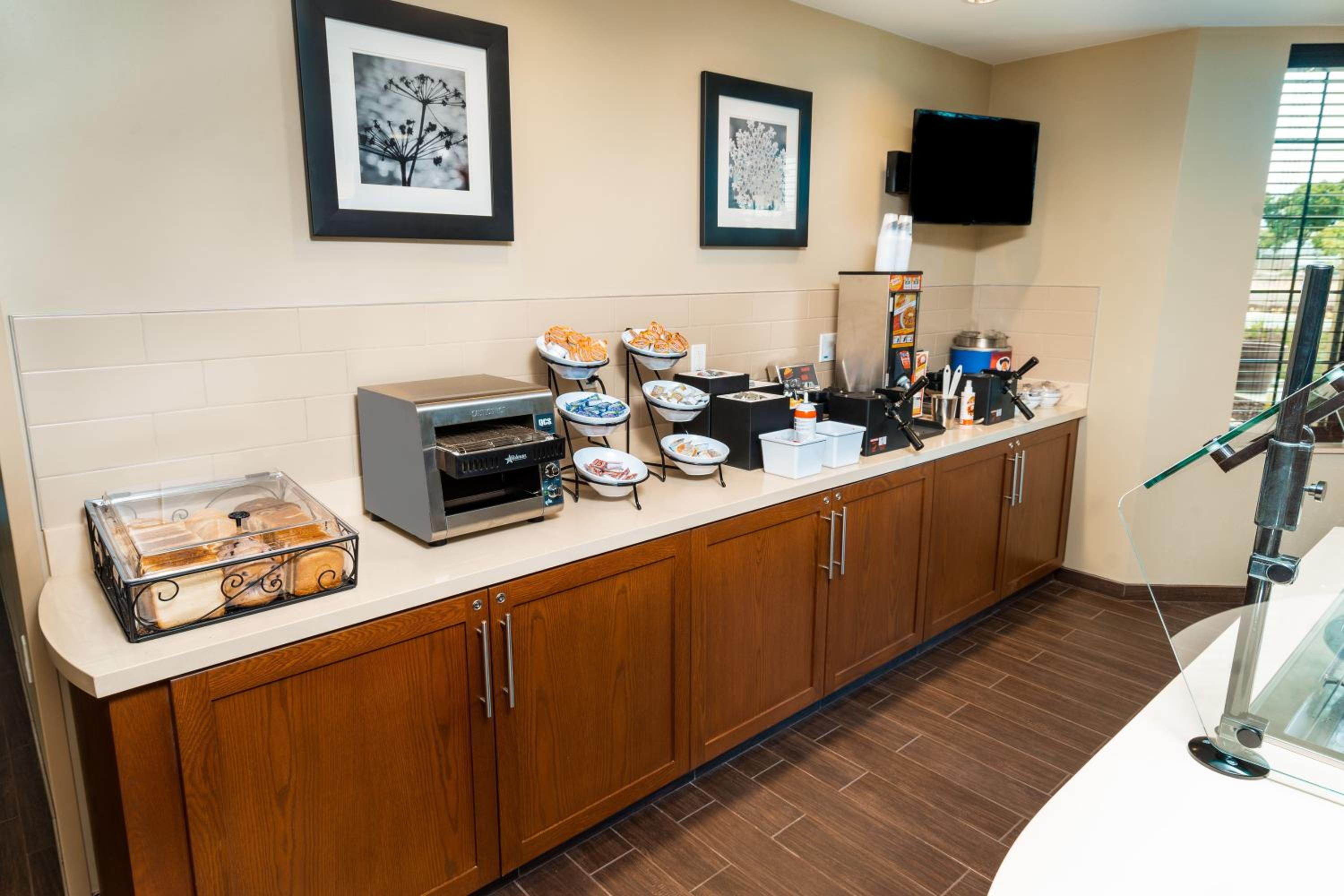 Newark Vacations - Staybridge Suites - Newark - Fremont, an IHG Hotel - Property Image 19