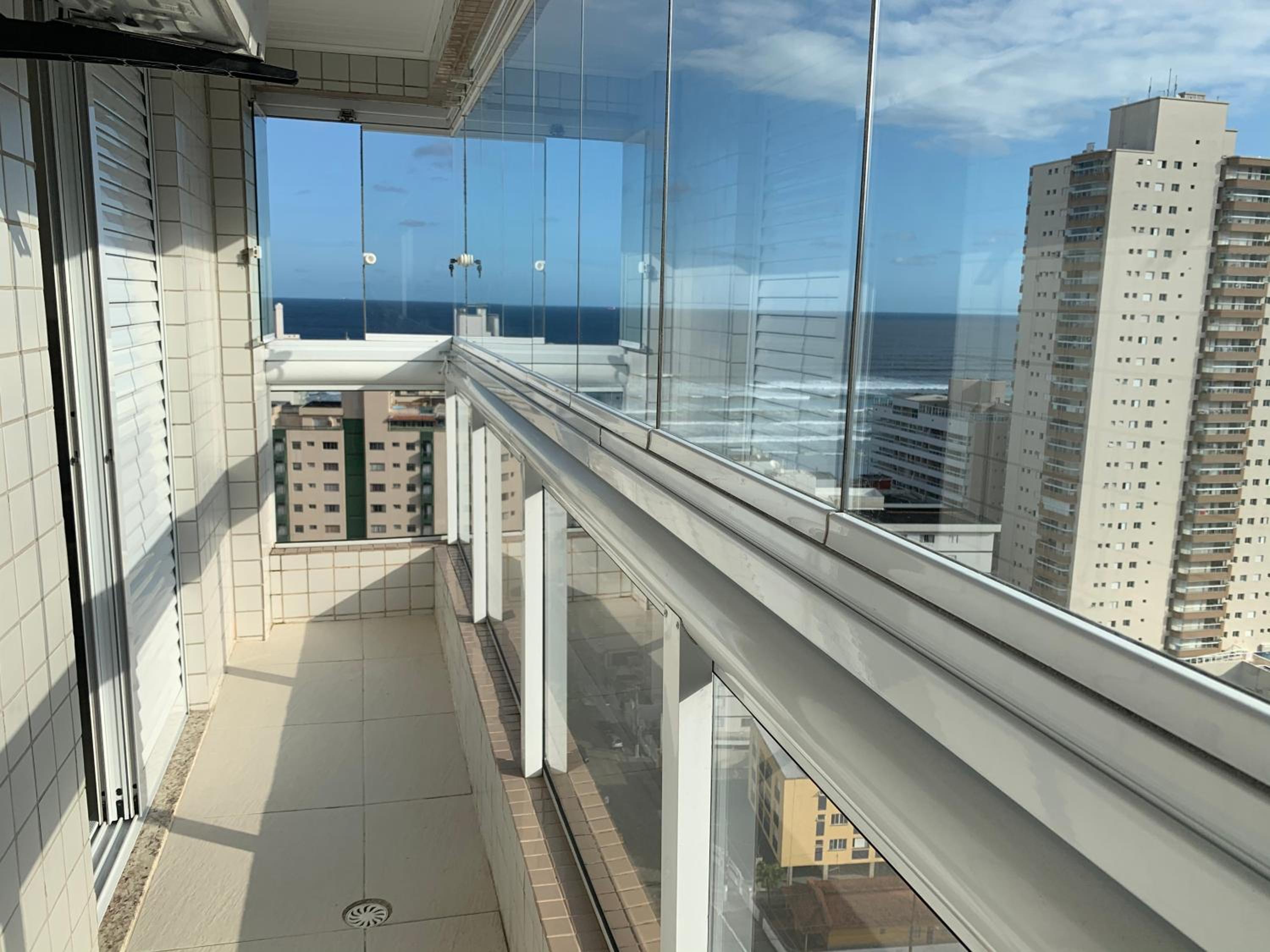 Último andar, varanda gourmet, vista da praia