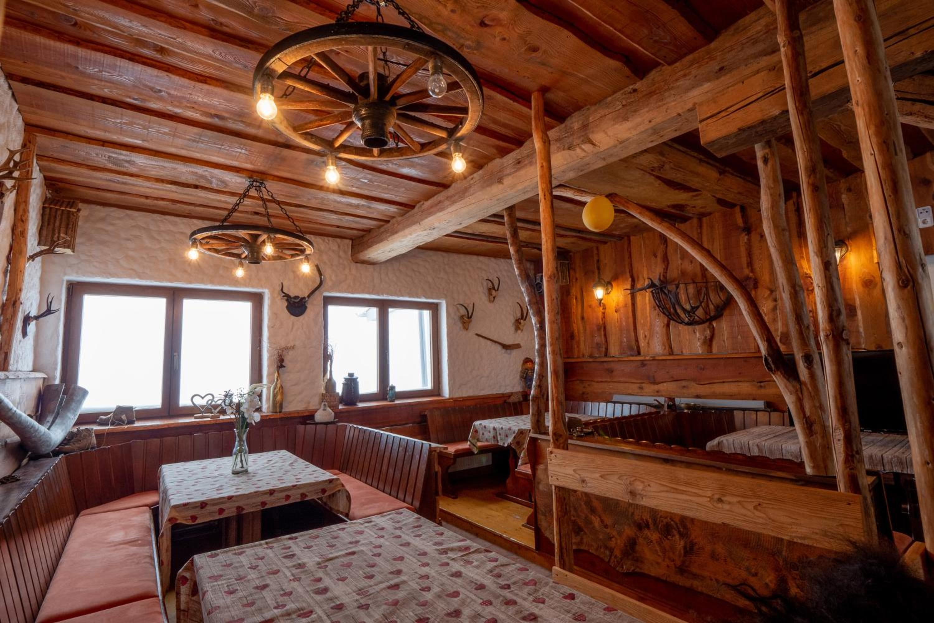 Almhaus Dachsteinblick am Feuerkogel