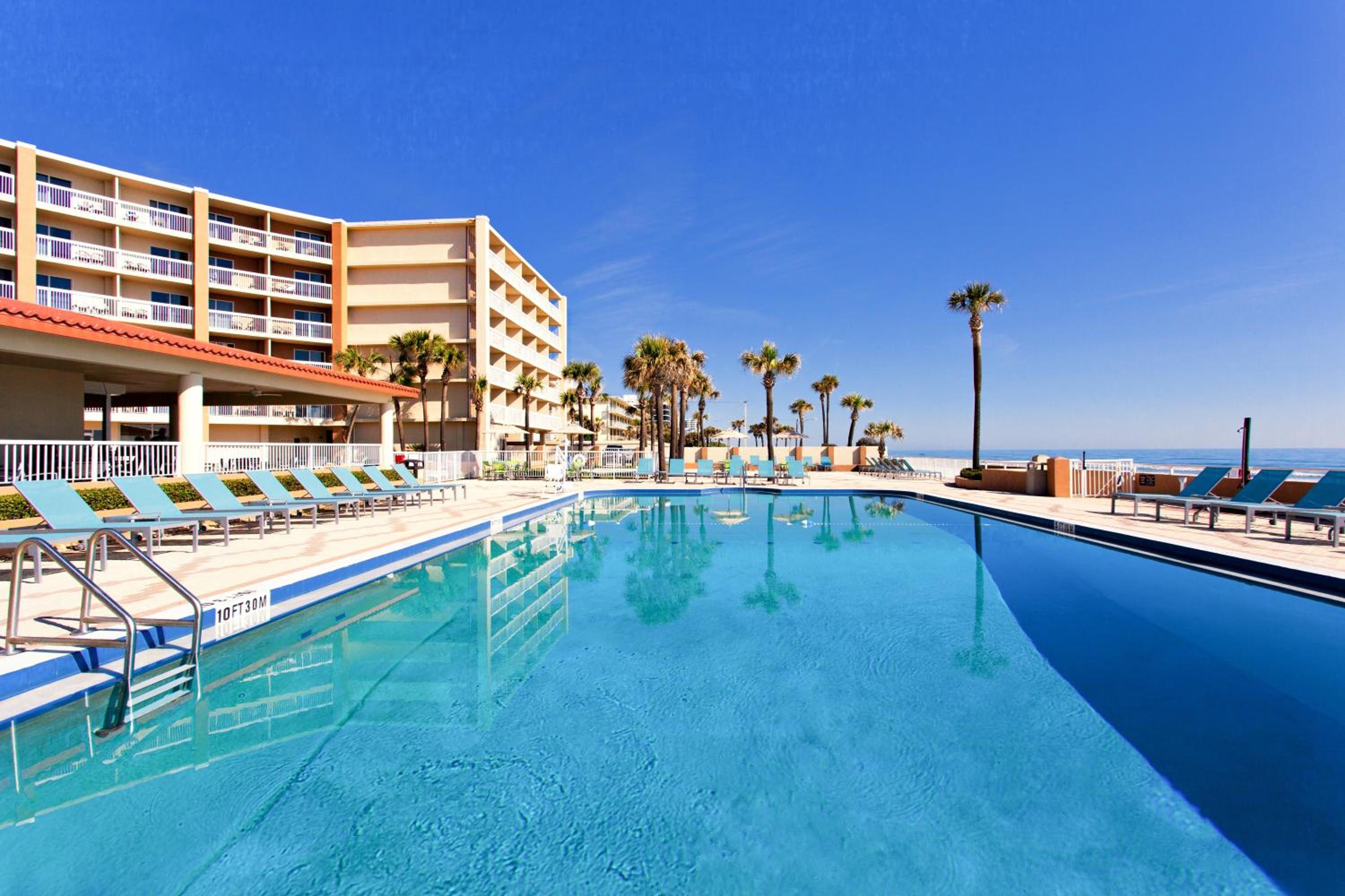 Holiday Inn Hotel & Suites Daytona Beach On The Ocean by IHG