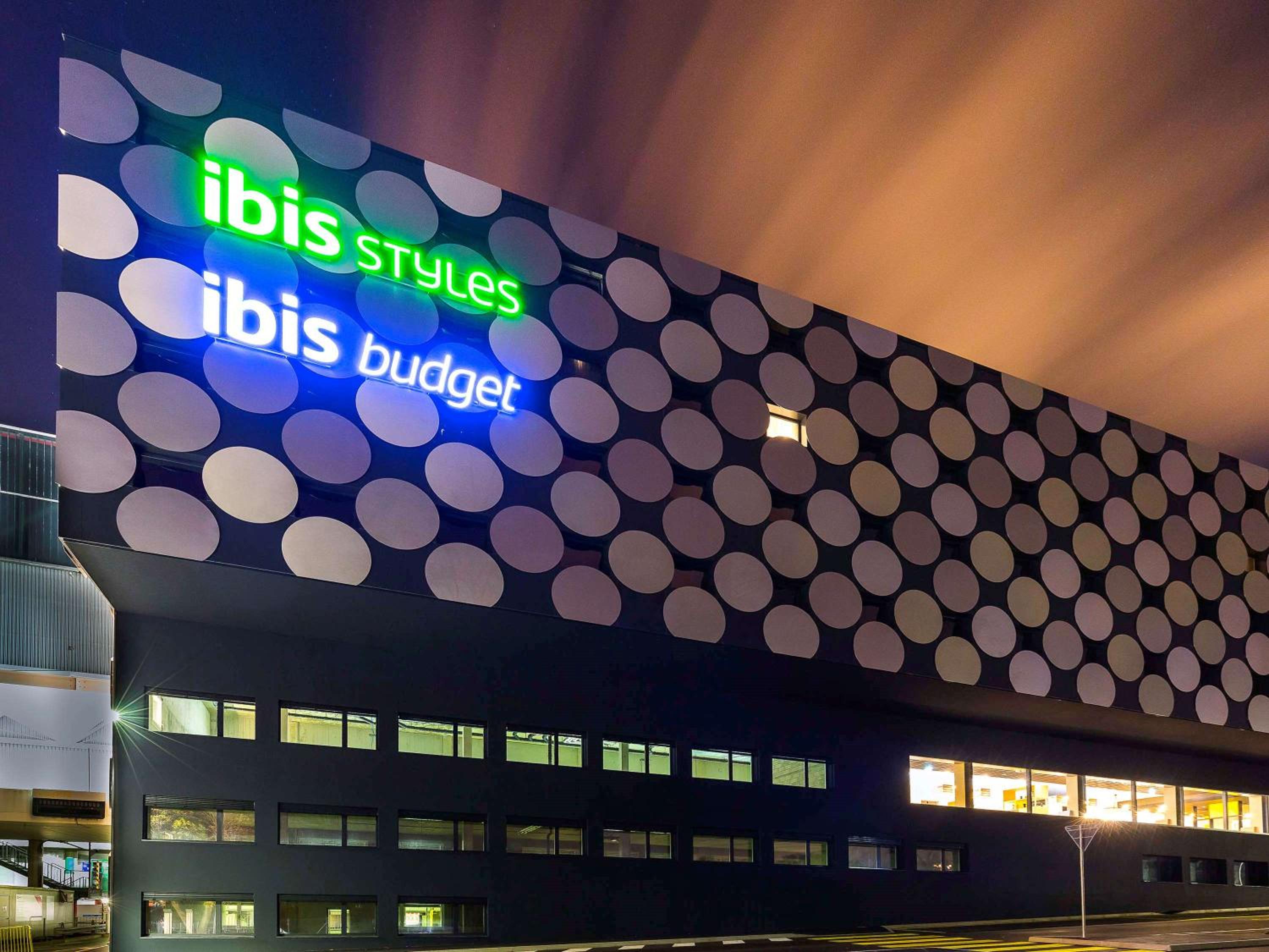 Hotel ibis budget Geneve Palexpo Aeroport - Image 1